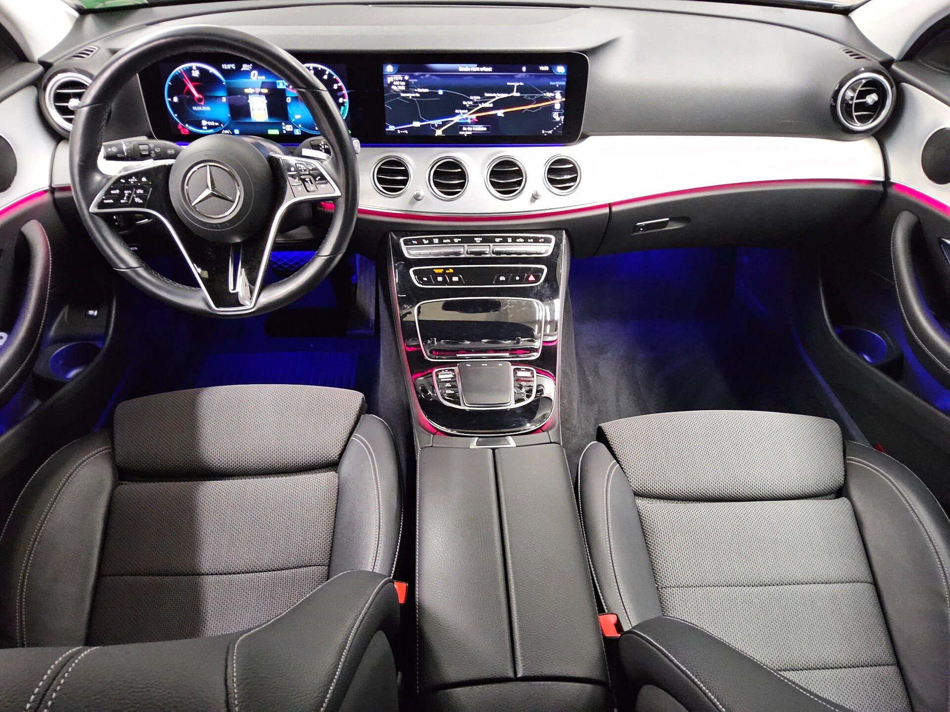 Mercedes-Benz E 300 T de Avantgarde Navi LED Widescr. RFK 5