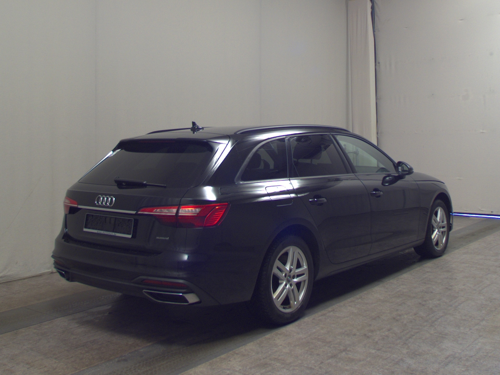 Audi A4 Avant 45 TDI Qu. Leder Sports. Navi LED ACC 4