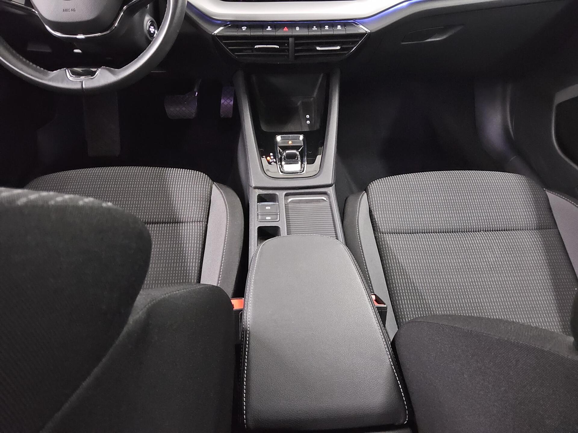 Skoda Octavia Kombi 2.0 TDI Ambition Navi LED vc PDC 6