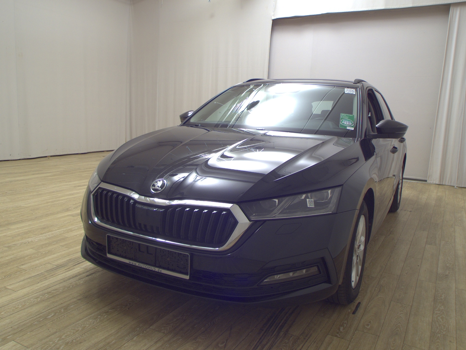 Skoda Octavia Kombi 2.0 TDI Ambition Navi LED vc PDC 2