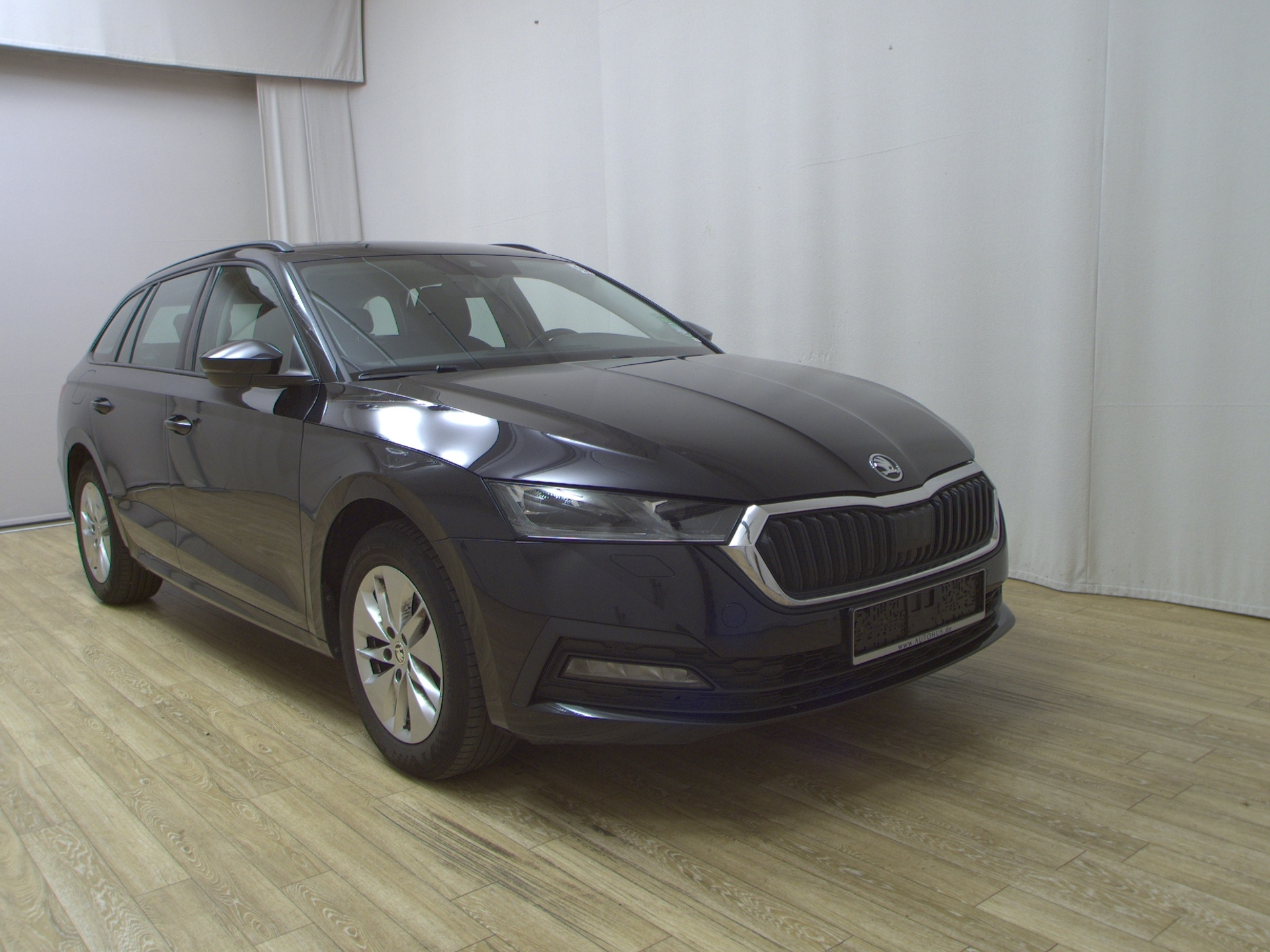 Skoda Octavia Kombi 2.0 TDI Ambition Navi LED vc PDC 3