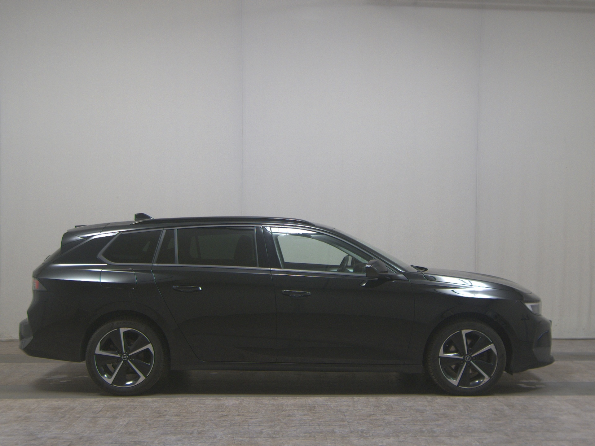 Opel Astra ST 1.5 D Business Elegance Navi LED AHK