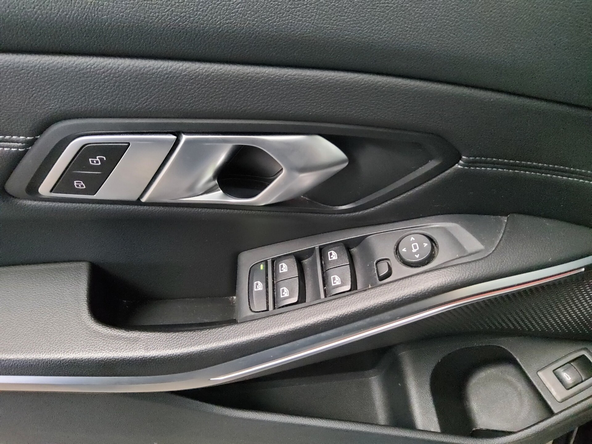 BMW 320dA Touring Sport-Line T-Leder Navi LED LC Pro 10