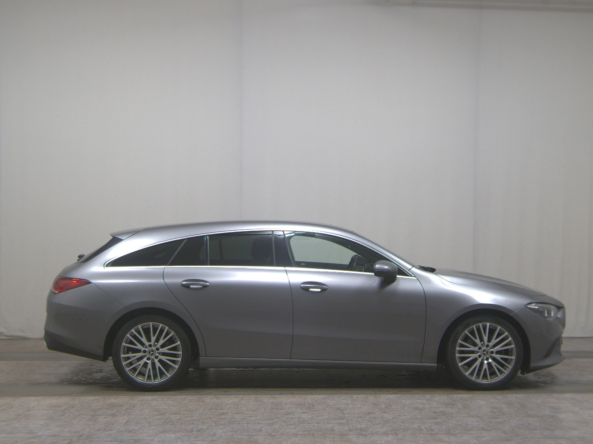 Mercedes-Benz CLA 200 SB d Progressive T-Leder Navi LED RfK