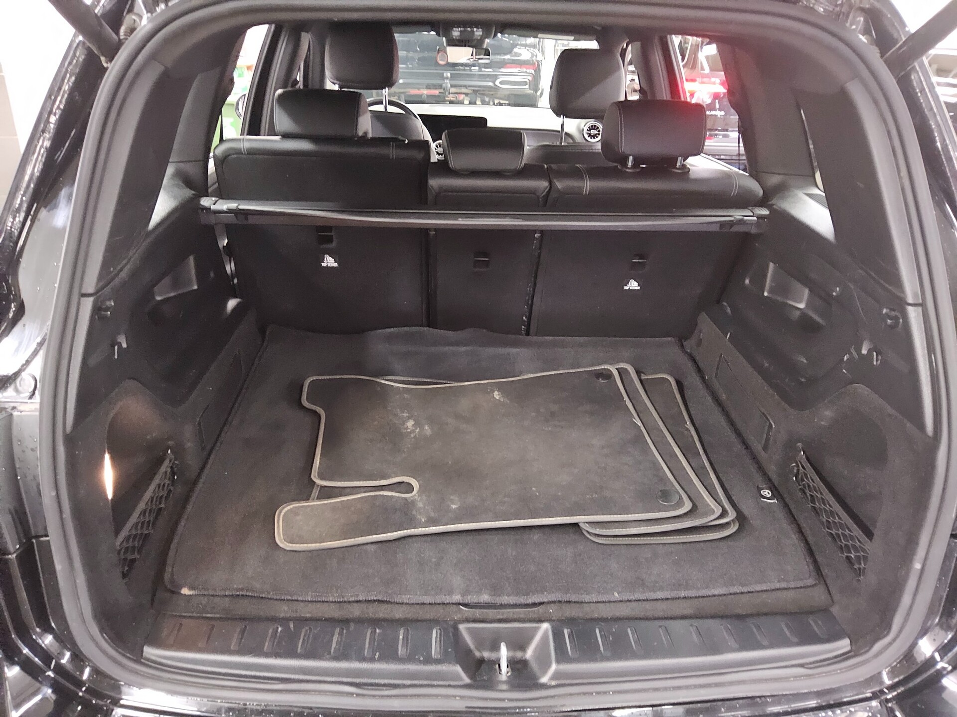 Mercedes-Benz GLB 200 d Progressive T-Leder Navi LED RfK Dist+ 12