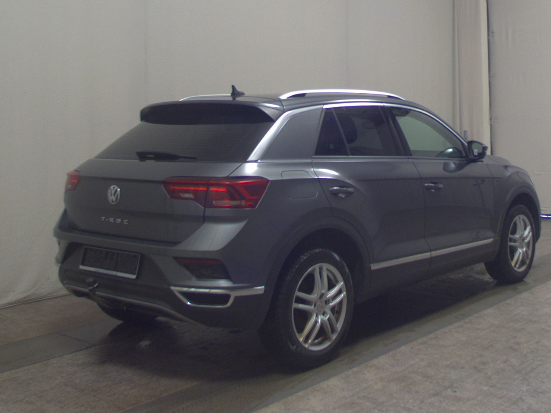 Volkswagen T-Roc 2.0 TDI Sport LED AID ACC RfK PDC Shz BT 4