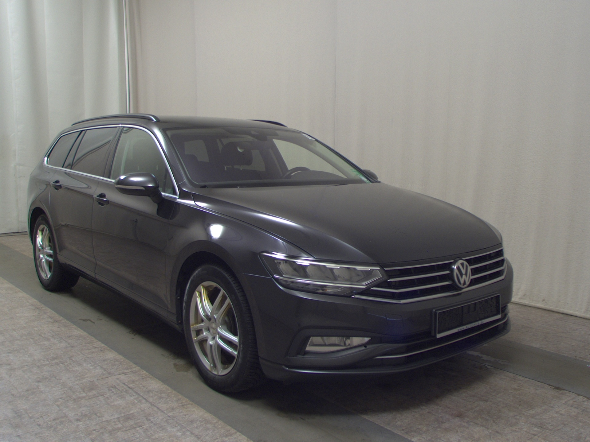 Volkswagen Passat Var. 2.0 TDI Business Navi LED RfK 3