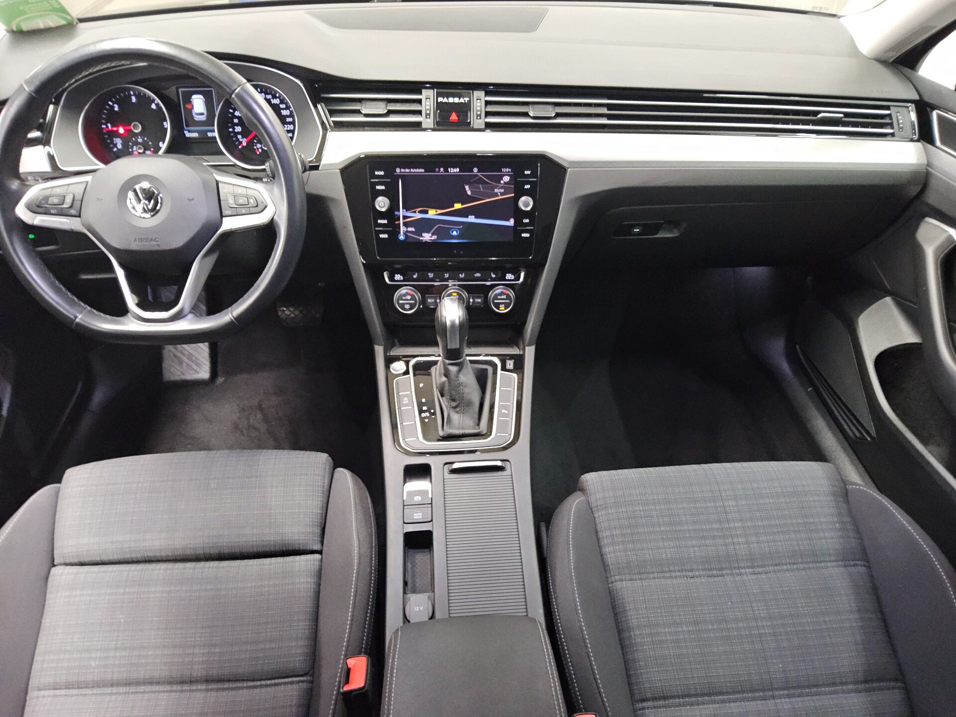 Volkswagen Passat Var. 2.0 TDI Business Navi LED RfK 5