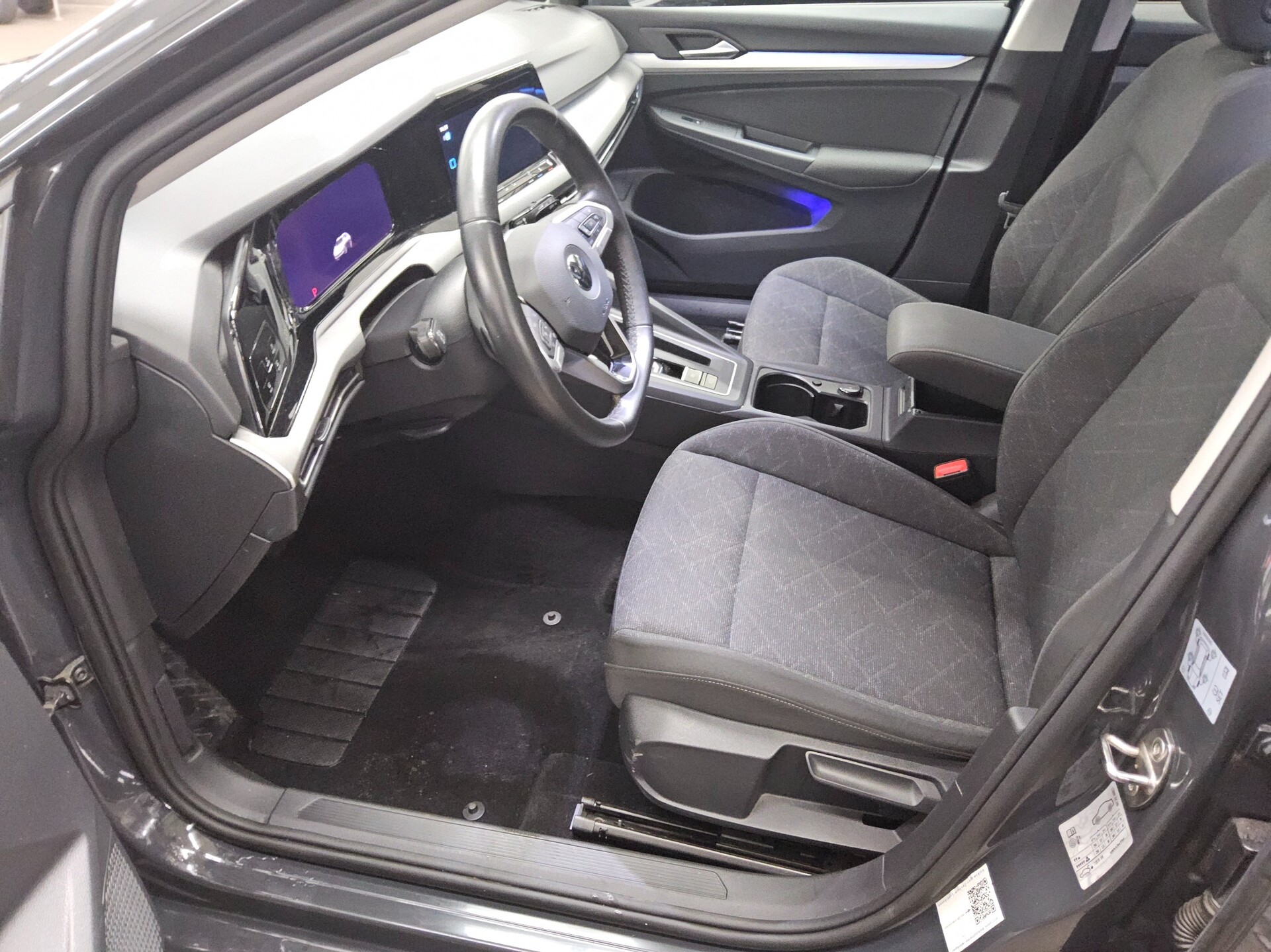 Volkswagen Golf-8 Var. 2.0 TDI Life Navi LED DC ACC PDC Shz 9