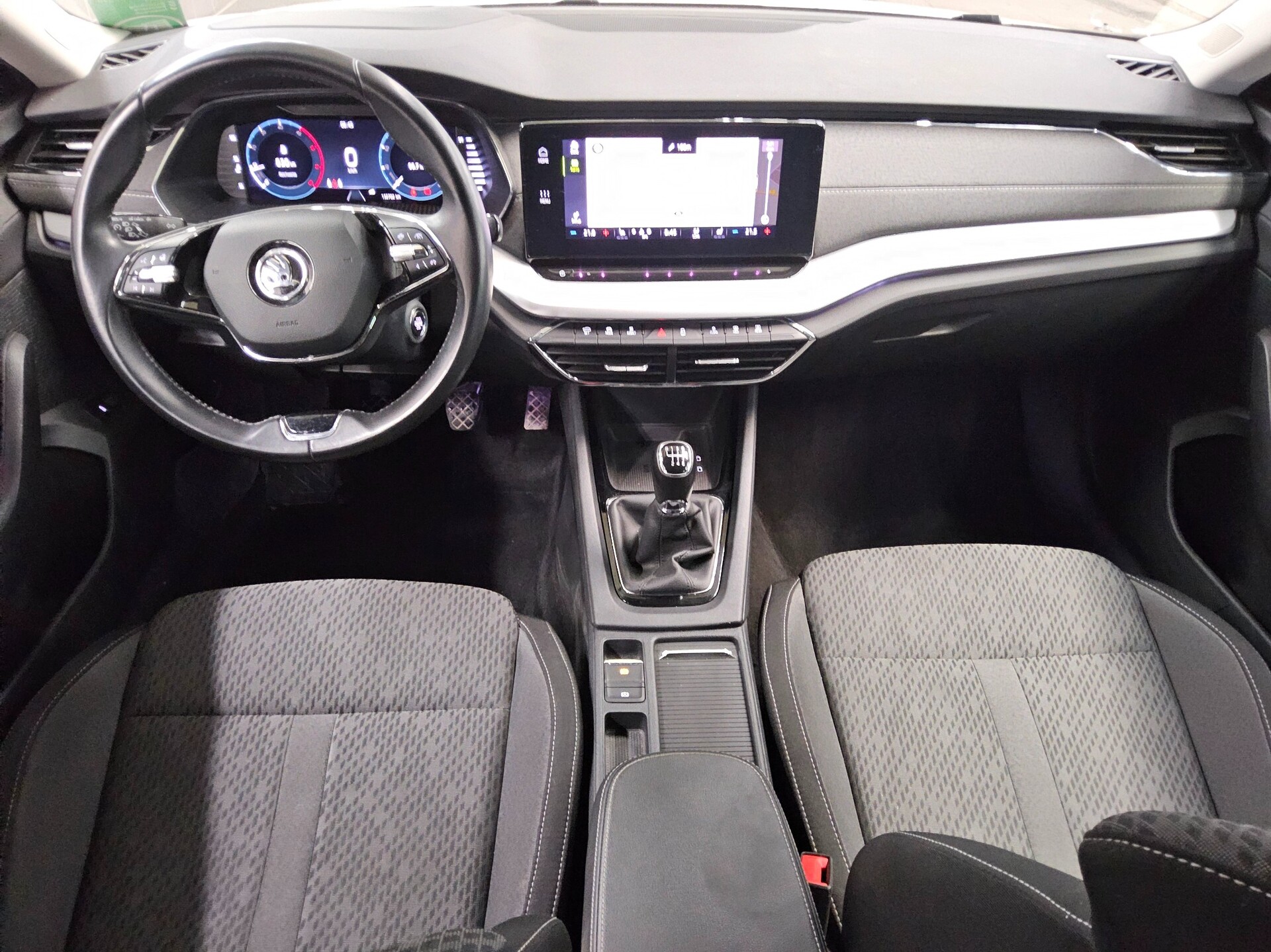 Skoda Octavia Kombi 2.0 TDI First Ed. Navi LED HuD AHK 5