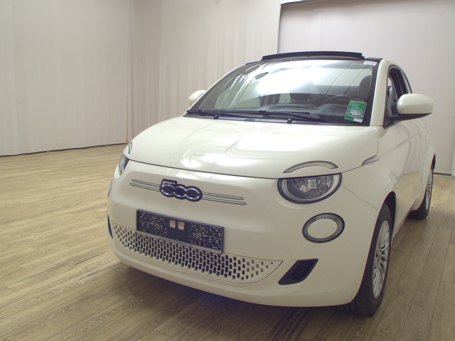 Fiat 500e C Base LED-TFL Tempomat DAB+ 2