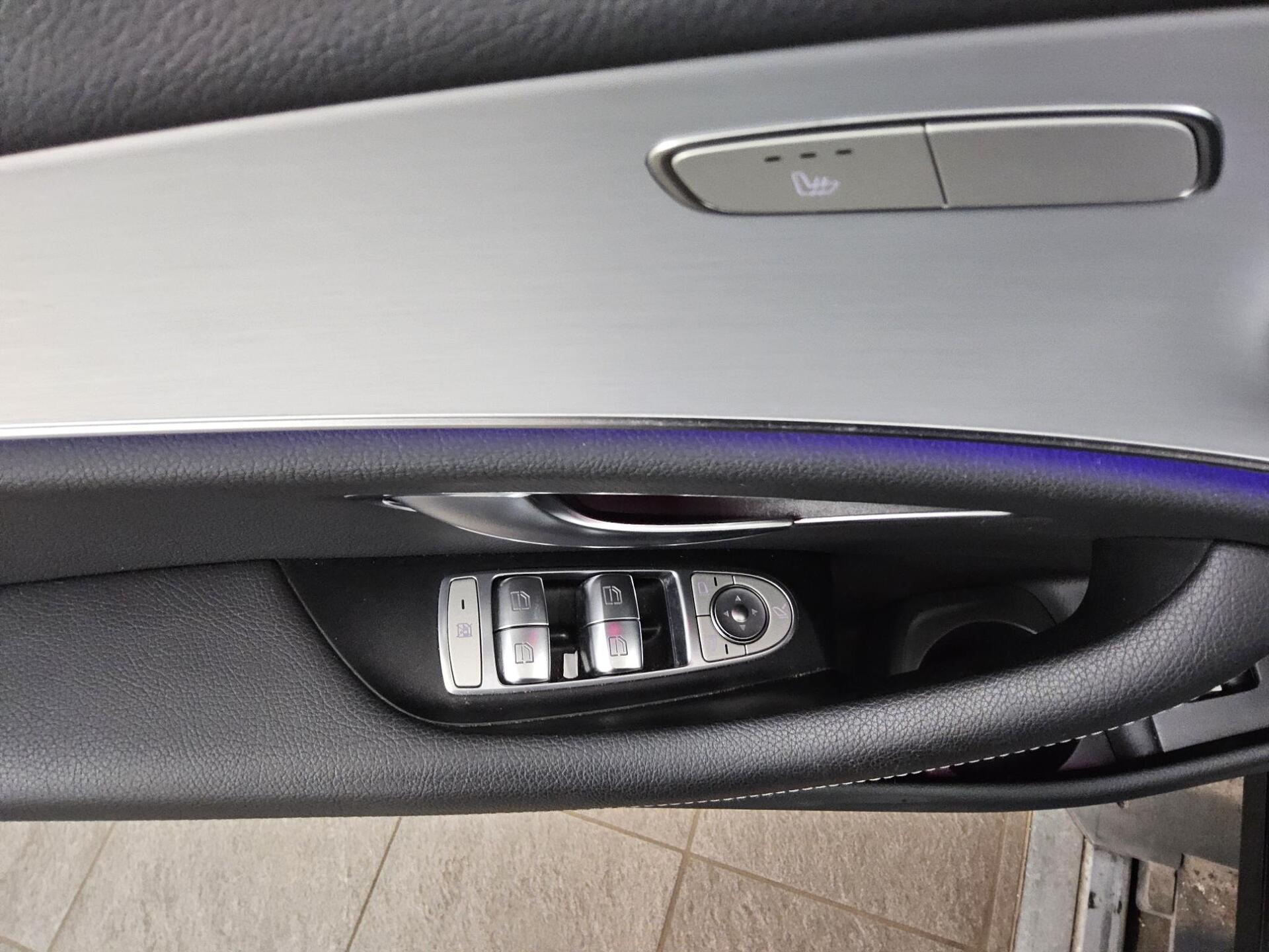 Mercedes-Benz E 300 T de Avantgarde T-Leder Navi LED MBUX 10