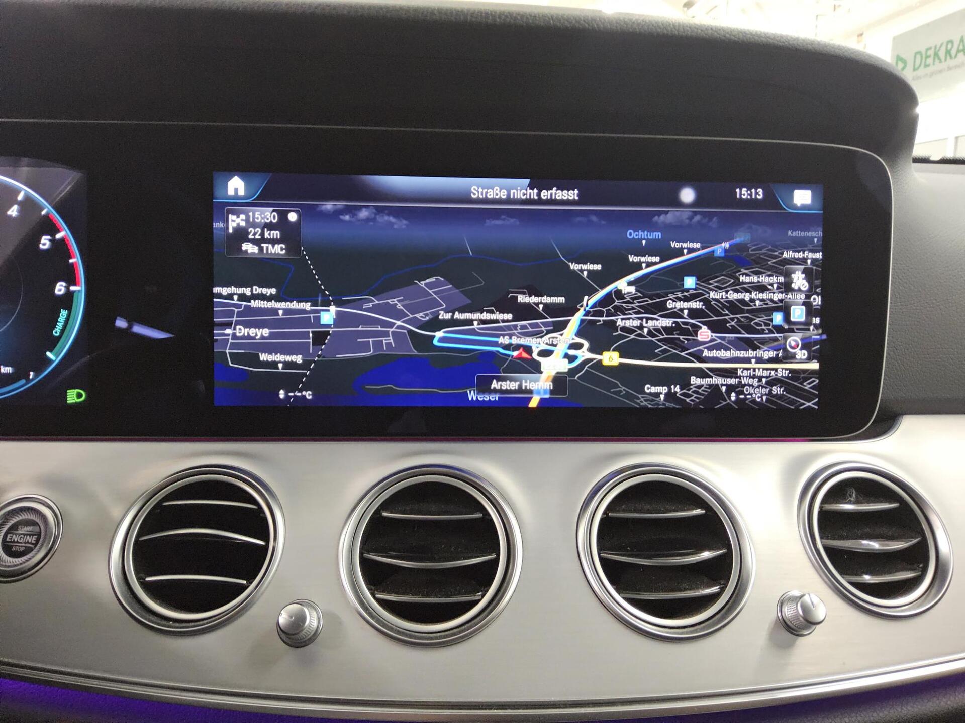 Mercedes-Benz E 300 T de Avantgarde T-Leder Navi LED MBUX 7