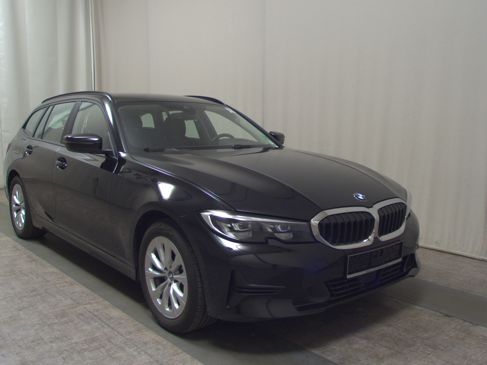 BMW 320dA Touring Advantage Navi LED LC-Pro RFK HiFi 3