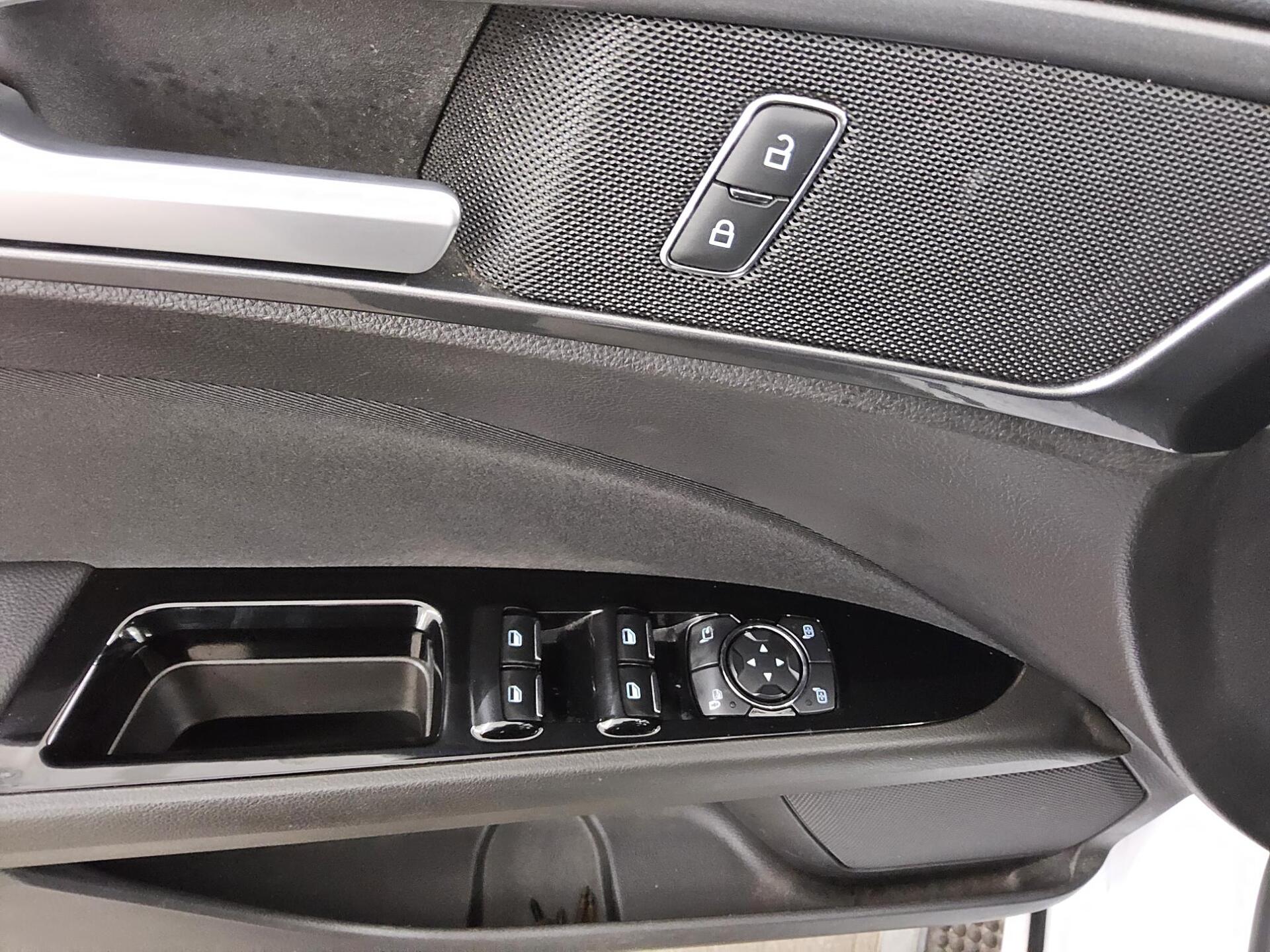 Ford Mondeo Turnier 2.0 EB Titanium Navi LED Pano RfK 9