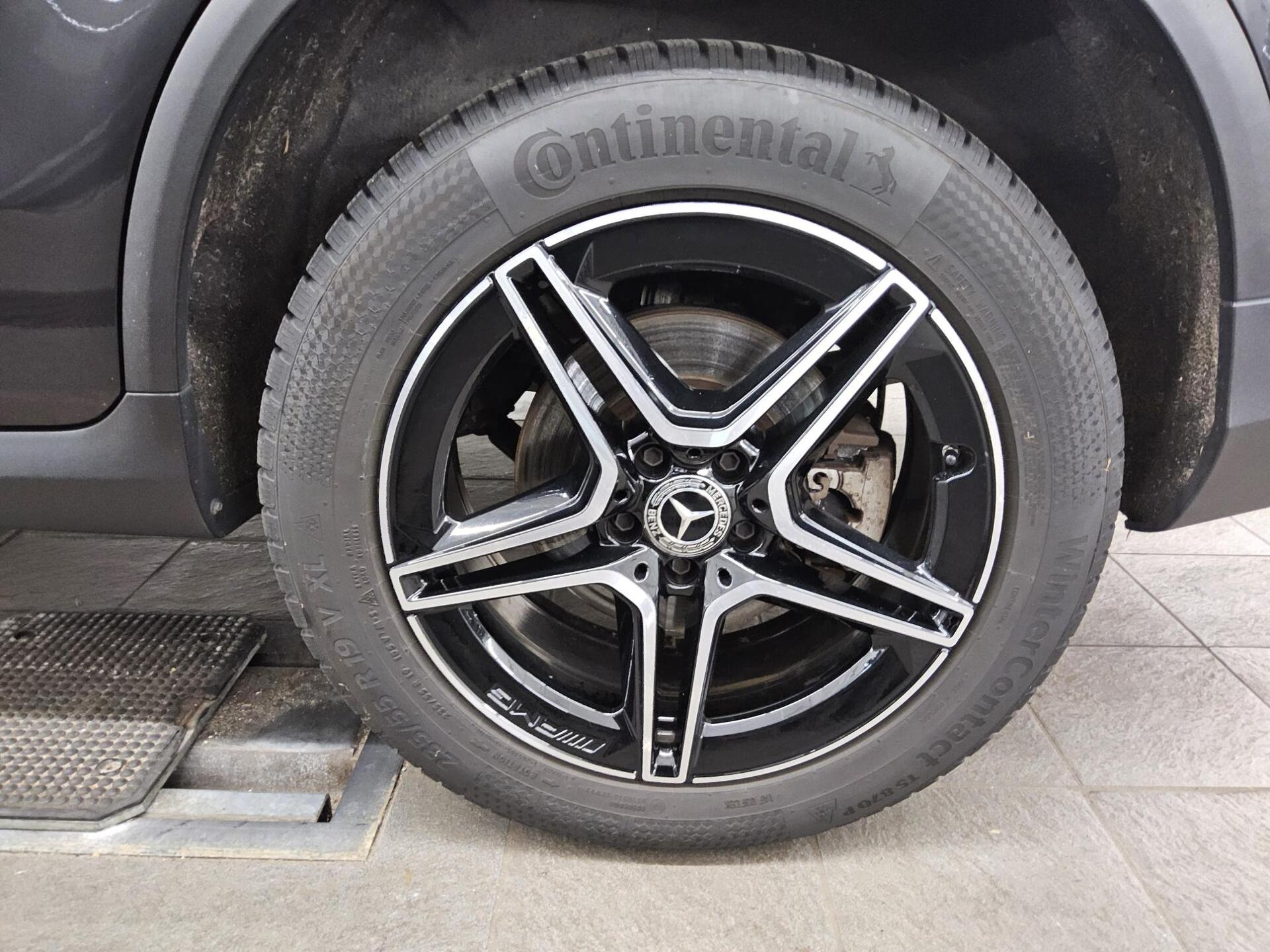 Mercedes-Benz GLC 300 de 4M AMG-Line Leder Navi LED Night RfK 10