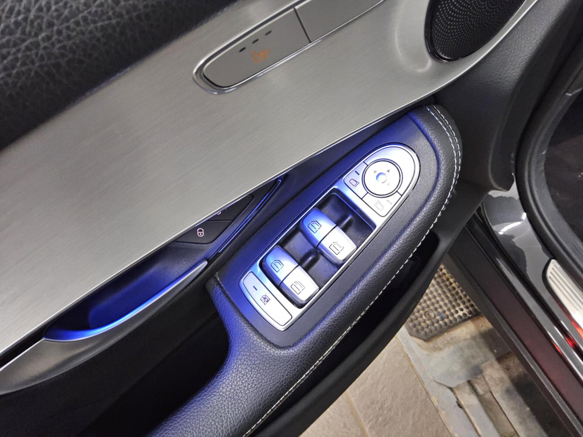 Mercedes-Benz GLC 300 de 4M AMG-Line Leder Navi LED Night RfK 9