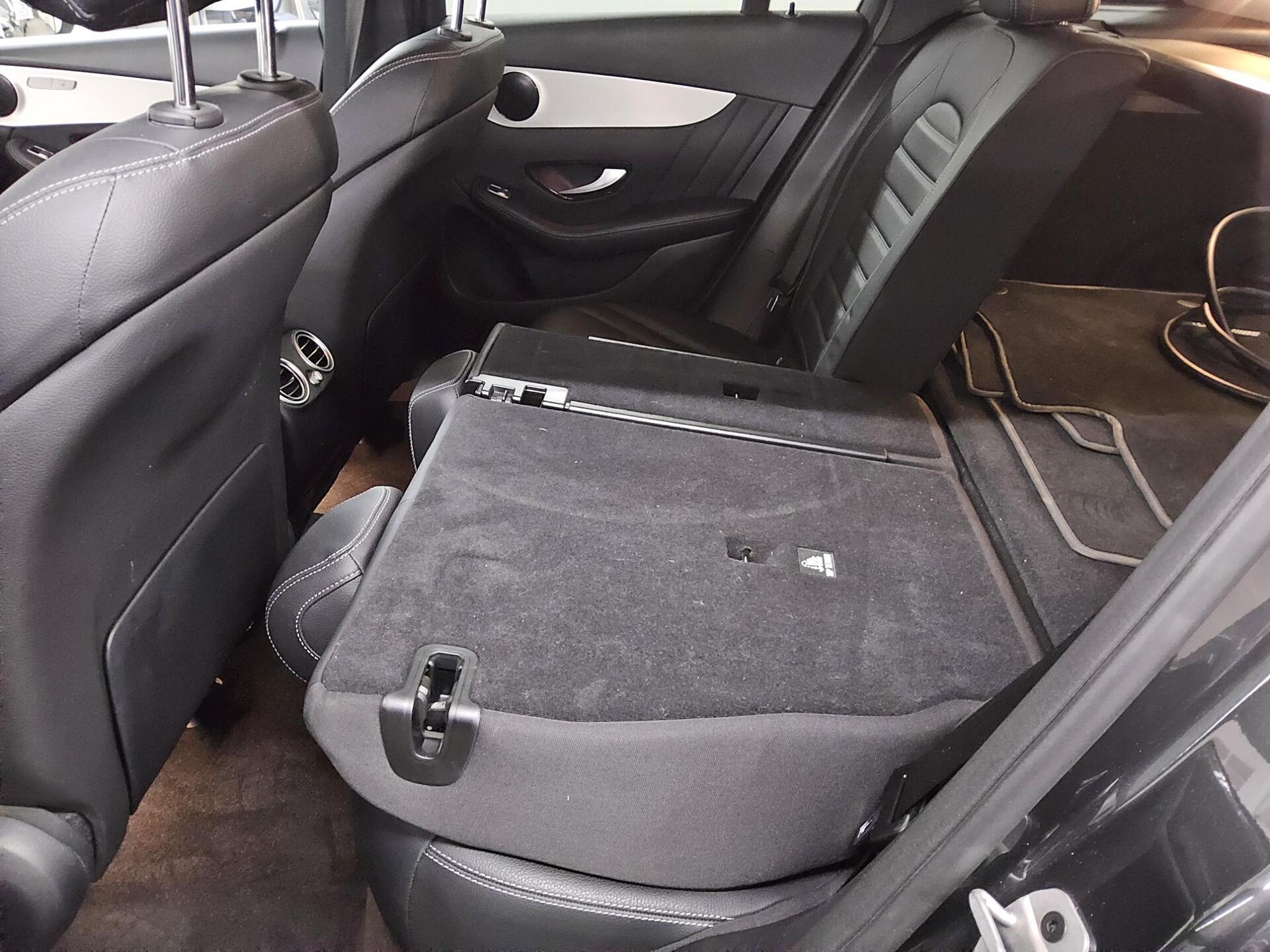 Mercedes-Benz GLC 300 de 4M AMG-Line Leder Navi LED Night RfK 12