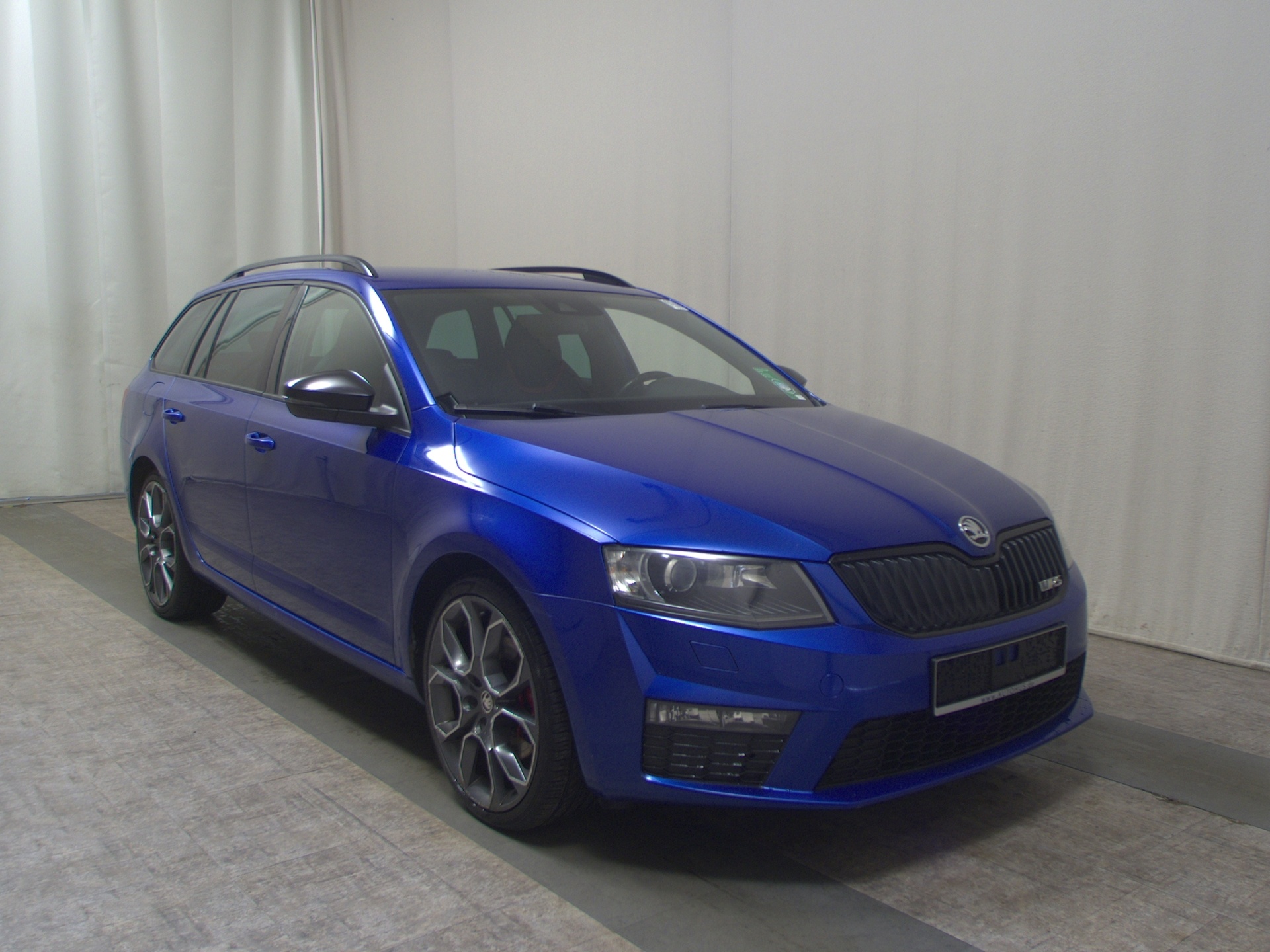 Skoda Octavia Kombi 2.0 TDI RS AHK Navi Xenon HU 05/27 3