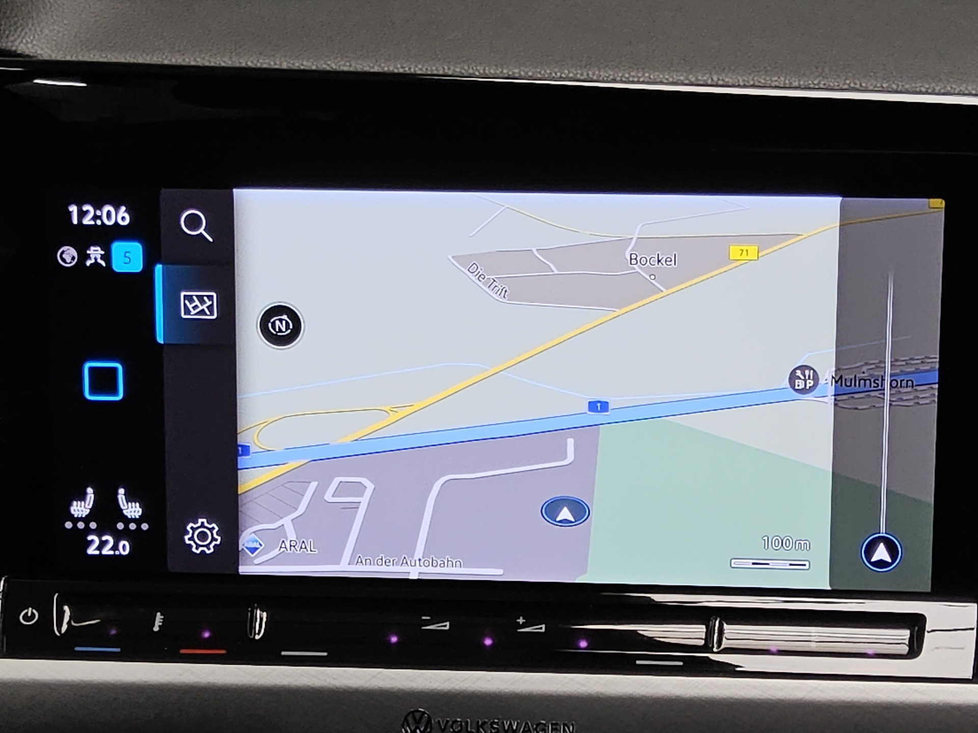 Volkswagen Golf-8 Var. 2.0 TDI Life Navi LED DC RfK ACC Shz 7