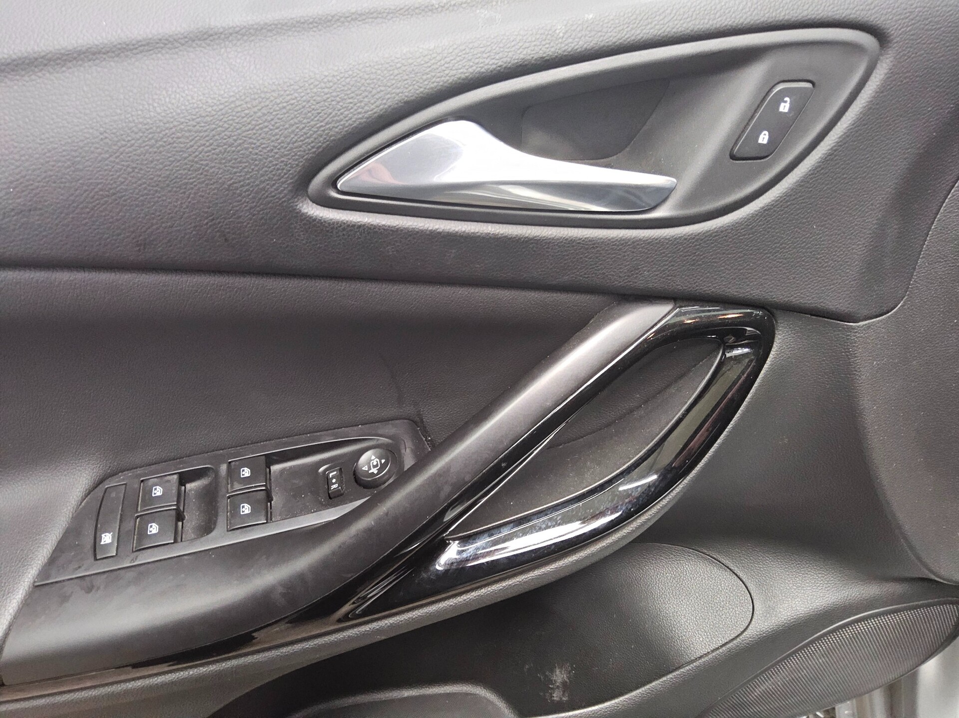 Opel Astra ST 1.5 D Elegance Navi LED T-Leder AHK RFK 9