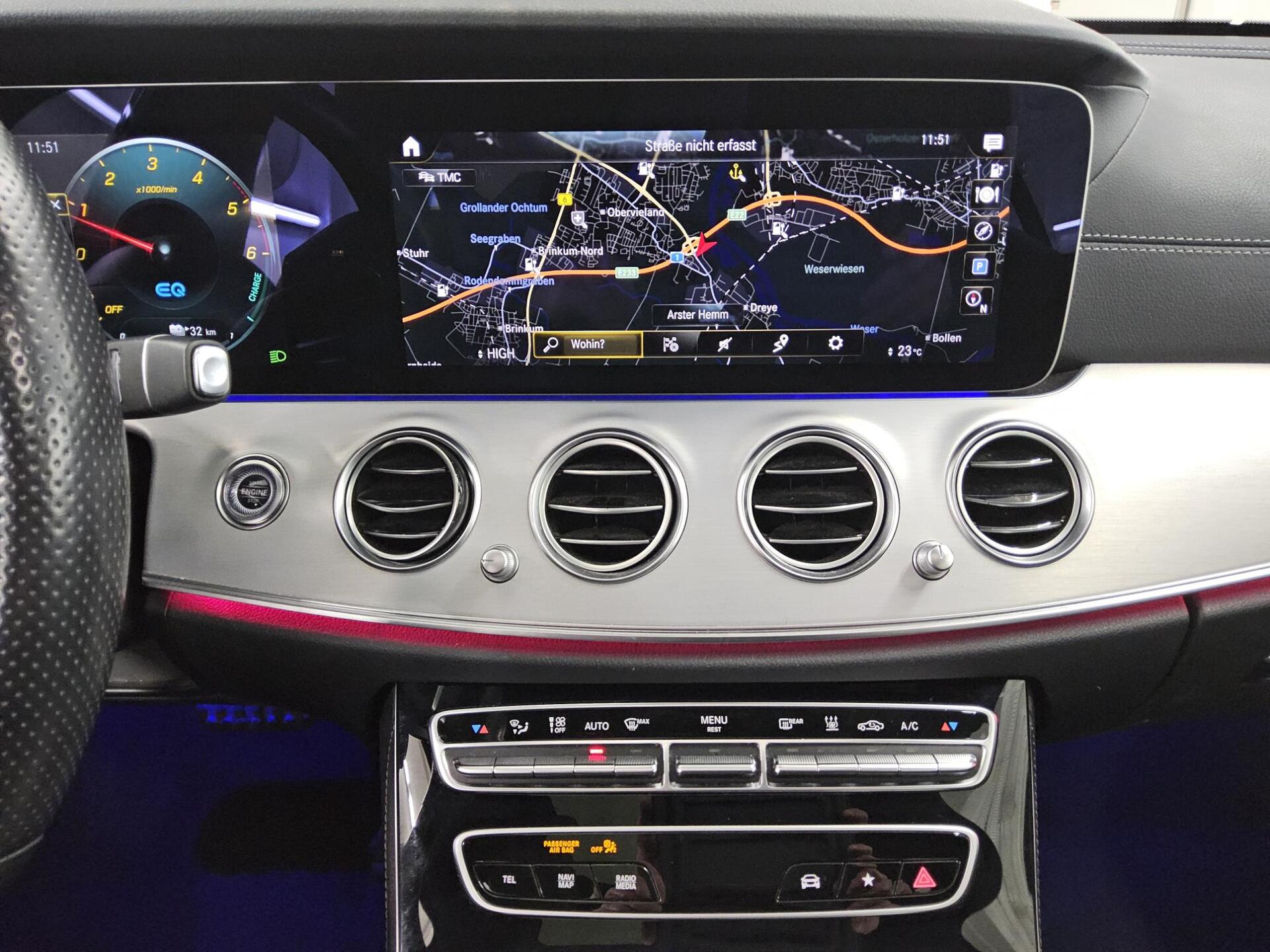 Mercedes-Benz E 300 T de AMG-Line Navi LED Pano MBUX-AR RfK 7