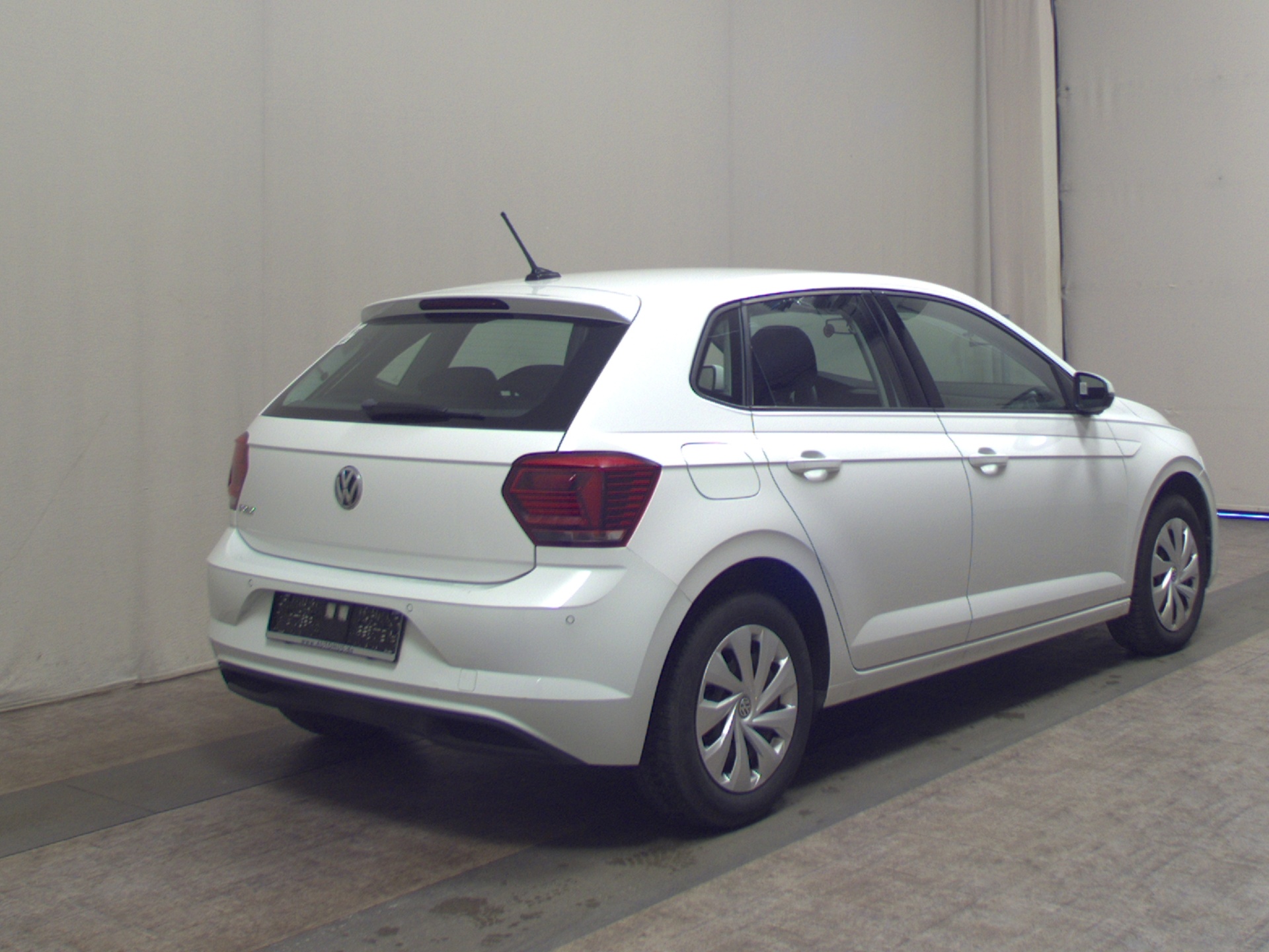 Volkswagen Polo 1.6 TDI Comf. Navi Shz PDC Bluetooth 4