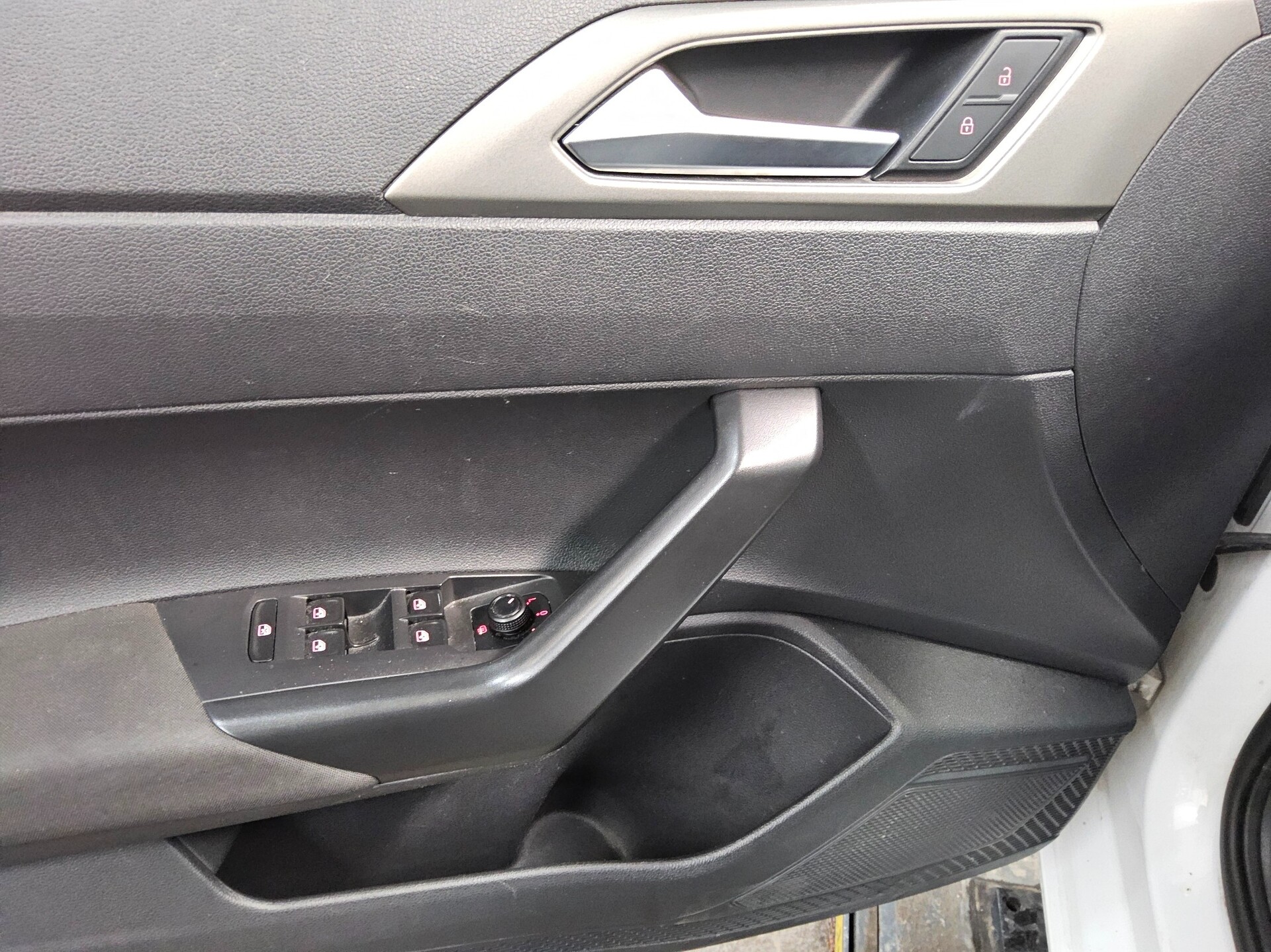 Volkswagen Polo 1.6 TDI Comf. Navi Shz PDC Bluetooth 9