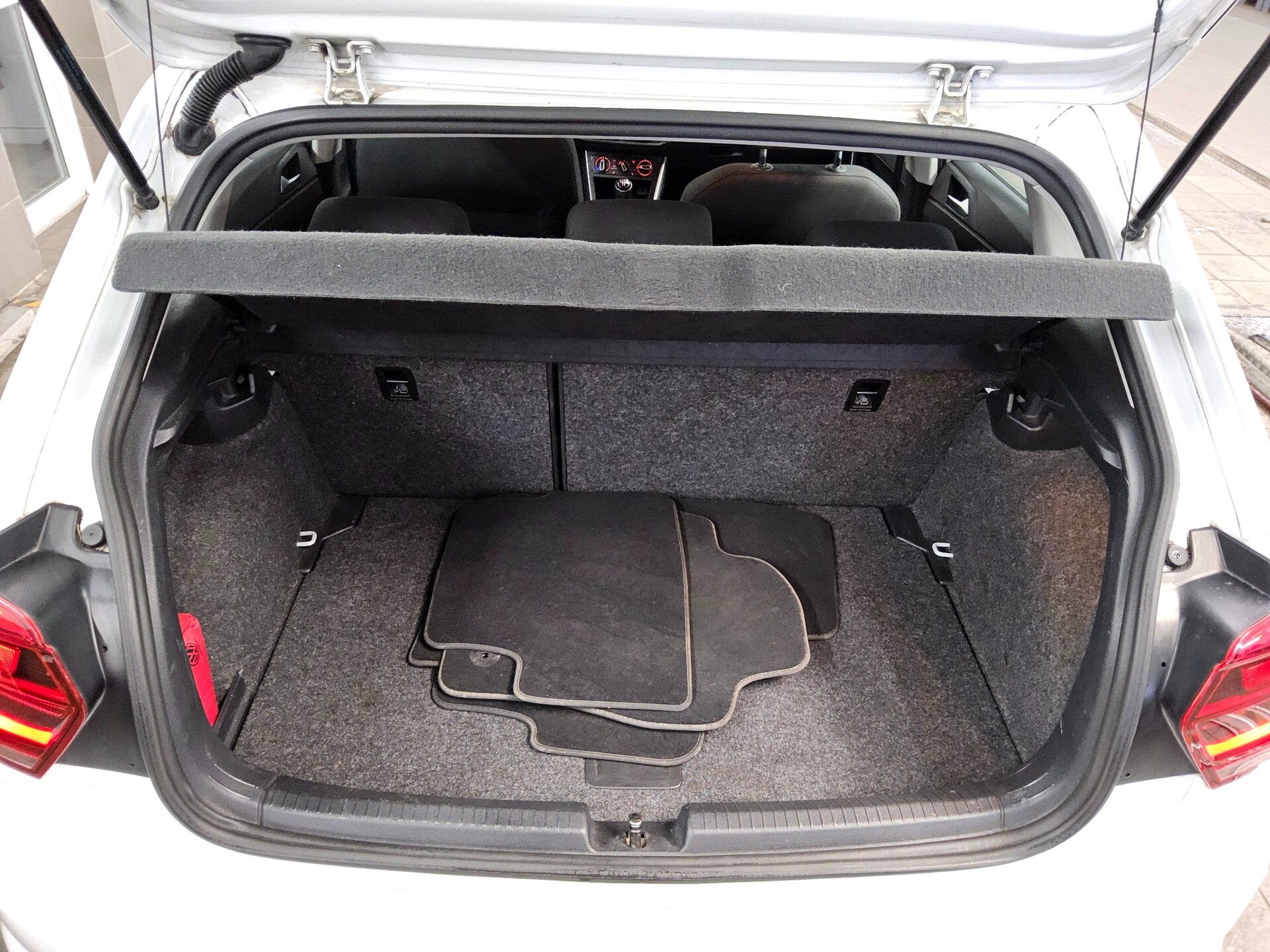 Volkswagen Polo 1.6 TDI Comf. Navi Shz PDC Bluetooth 10