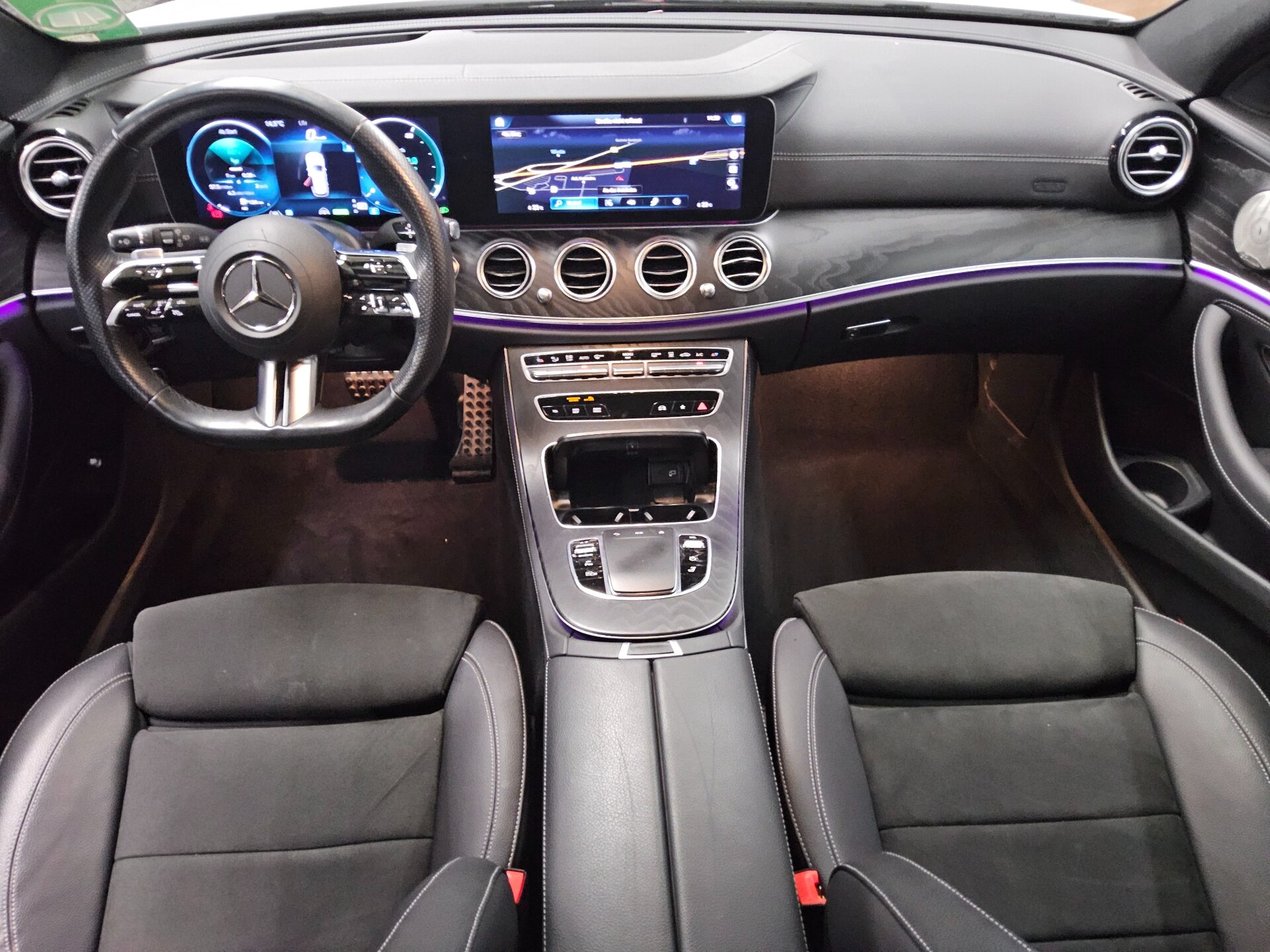 Mercedes-Benz E 300 T de AMG-Line Night Navi LED Burmester HuD 5