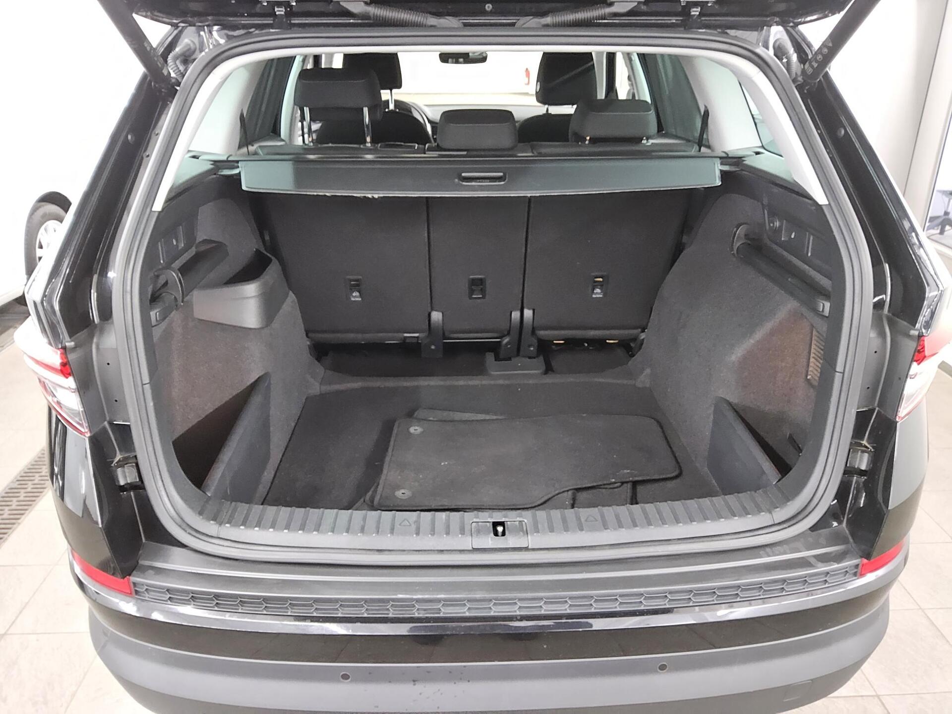 Skoda Kodiaq 1.5 TSI Tour Navi LED RfK ACC PDC 11