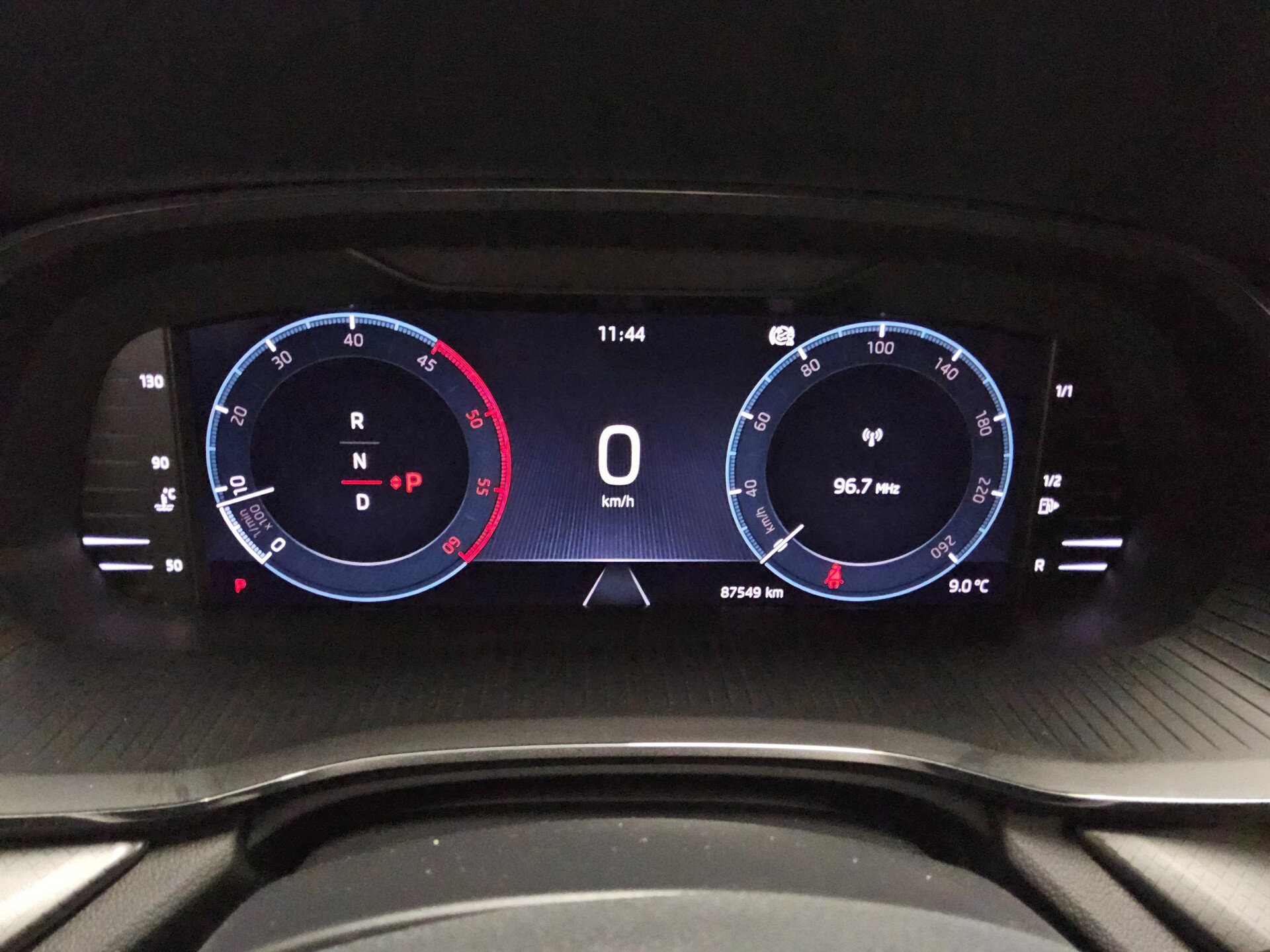 Skoda Octavia Kombi 2.0 TDI Ambition Navi LED Virtual 8