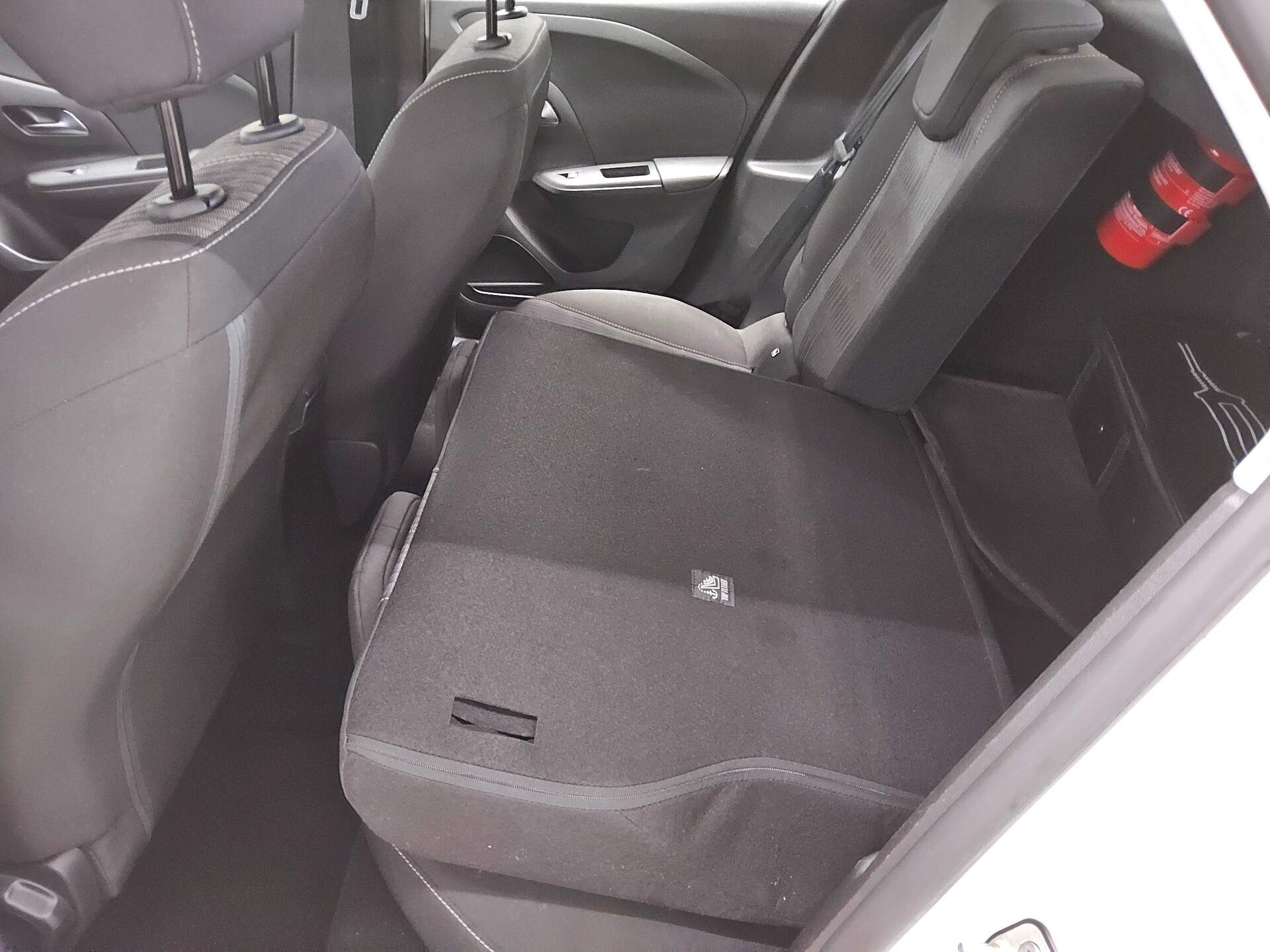 Opel Corsa-e Edition Navi PDC Shz DAB 12