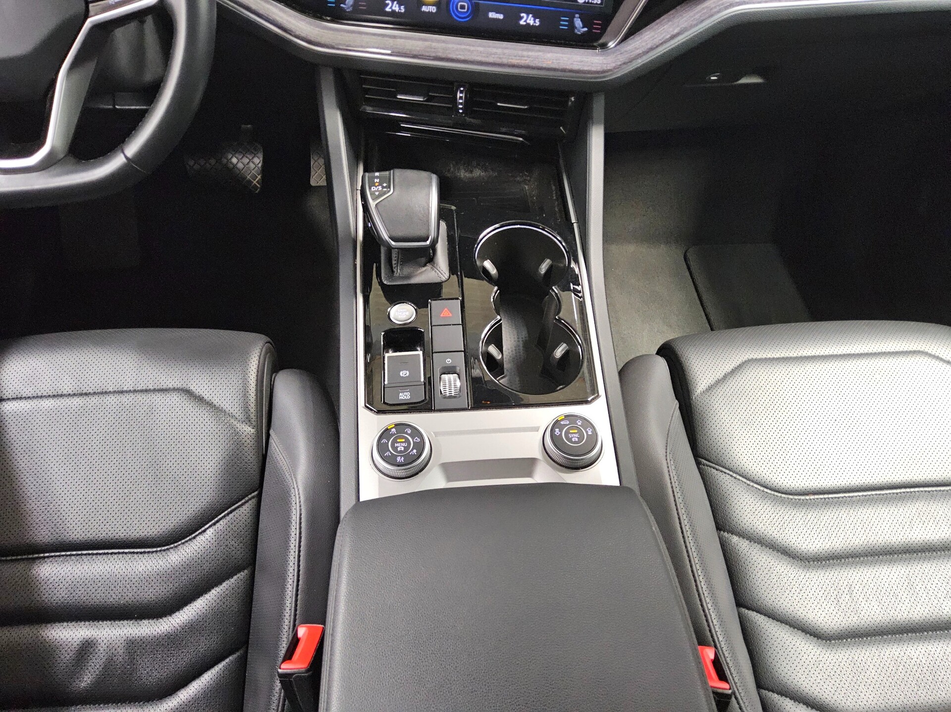 Volkswagen Touareg 3.0 TDI 4M Luft Leder Navi DC LED RFK 6