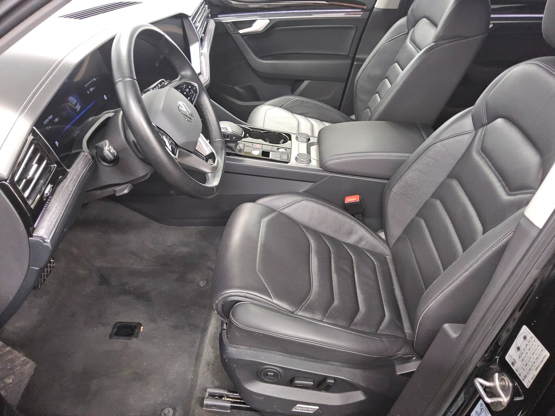 Volkswagen Touareg 3.0 TDI 4M Luft Leder Navi DC LED RFK 9