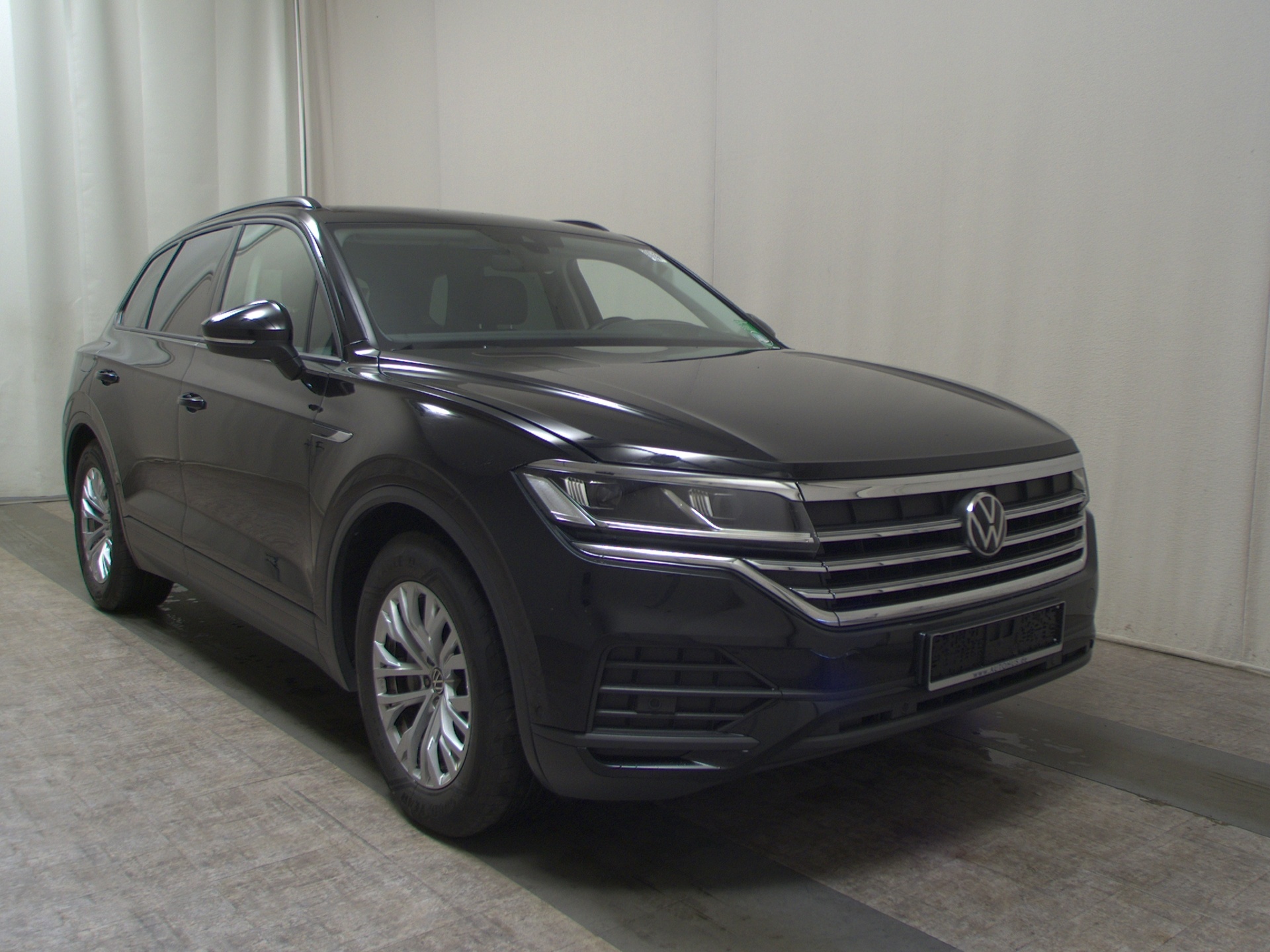 Volkswagen Touareg 3.0 TDI 4M Luft Leder Navi DC LED RFK 3