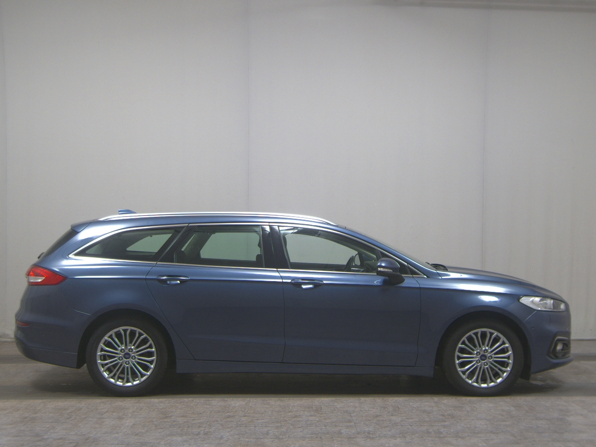 Ford Mondeo Turnier 2.0 EB Titanium Navi AHK RFK DAB