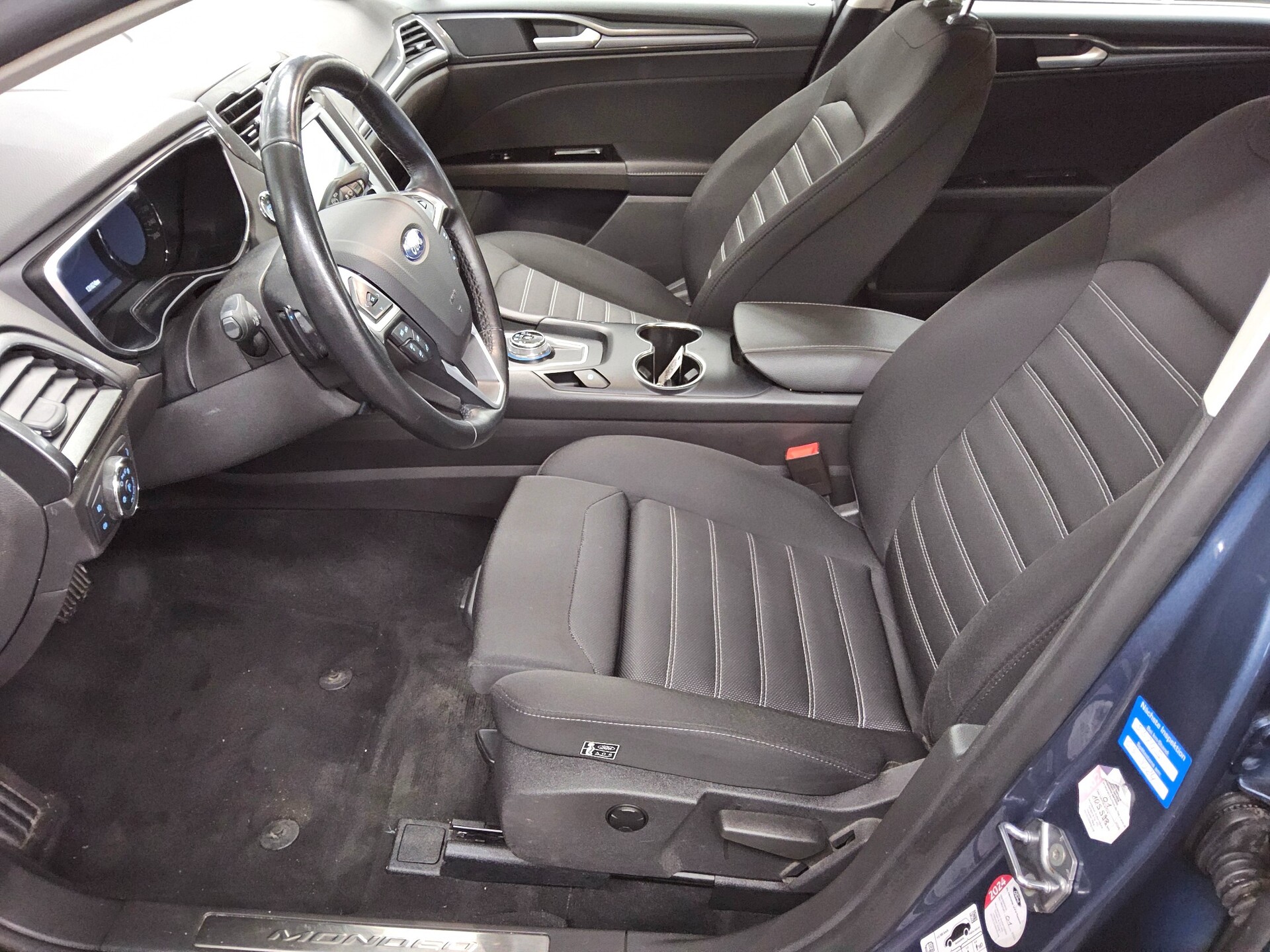 Ford Mondeo Turnier 2.0 EB Titanium Navi AHK RFK DAB 8