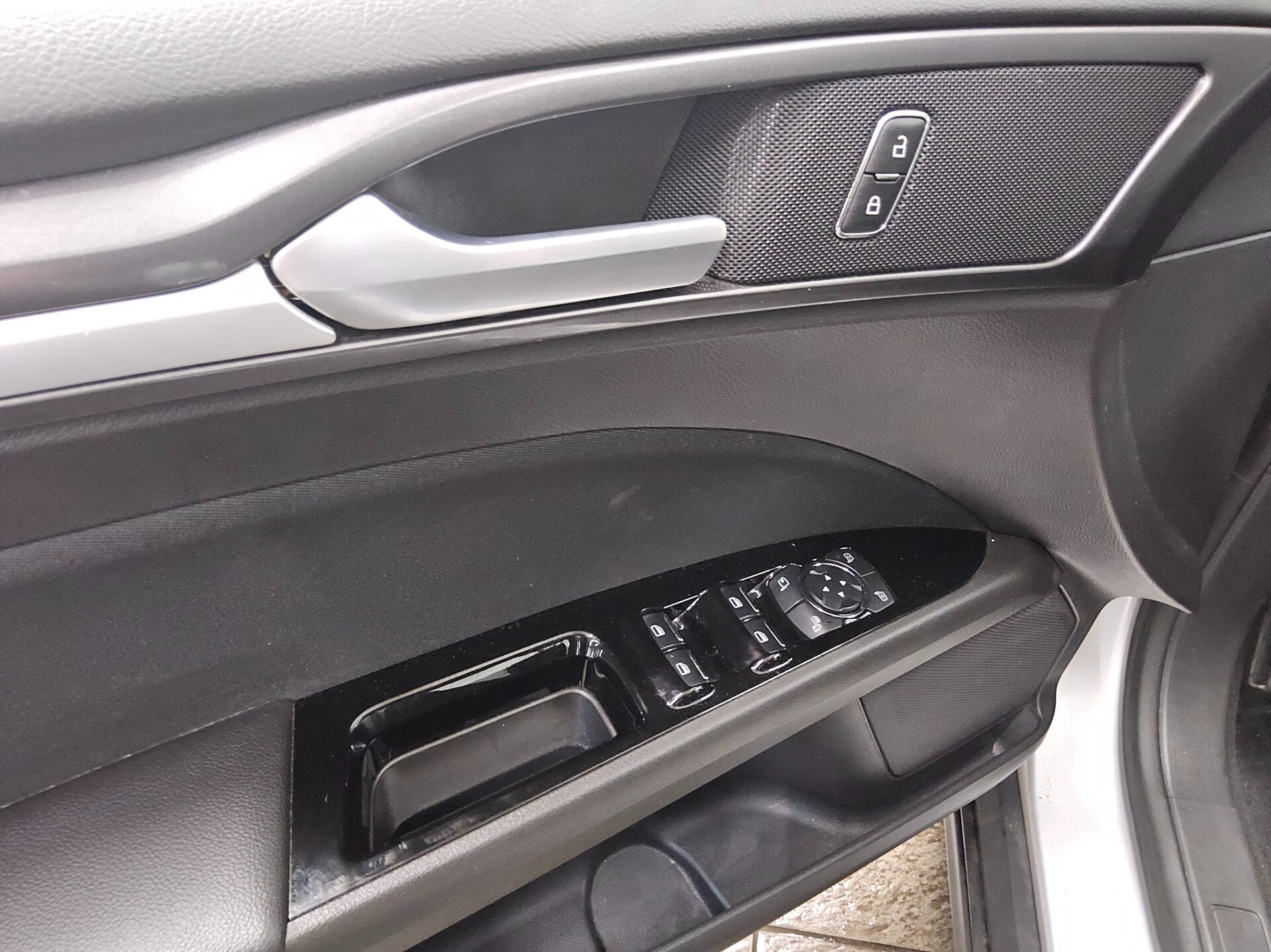 Ford Mondeo Turnier 2.0 EB Trend Navi RFK 4xSHZ 9