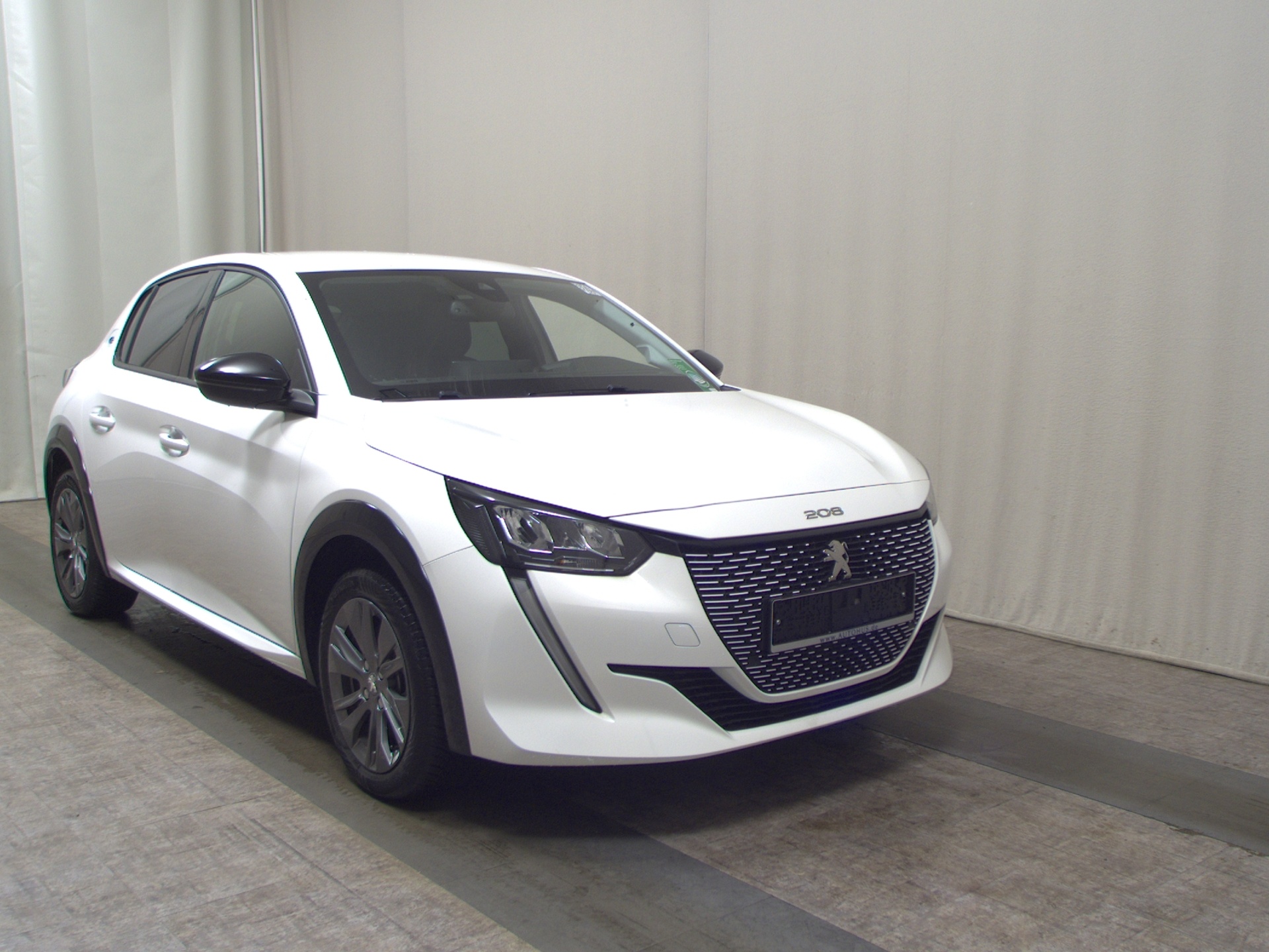 Peugeot 208 e Allure LED Shz PDC T-Leder 3