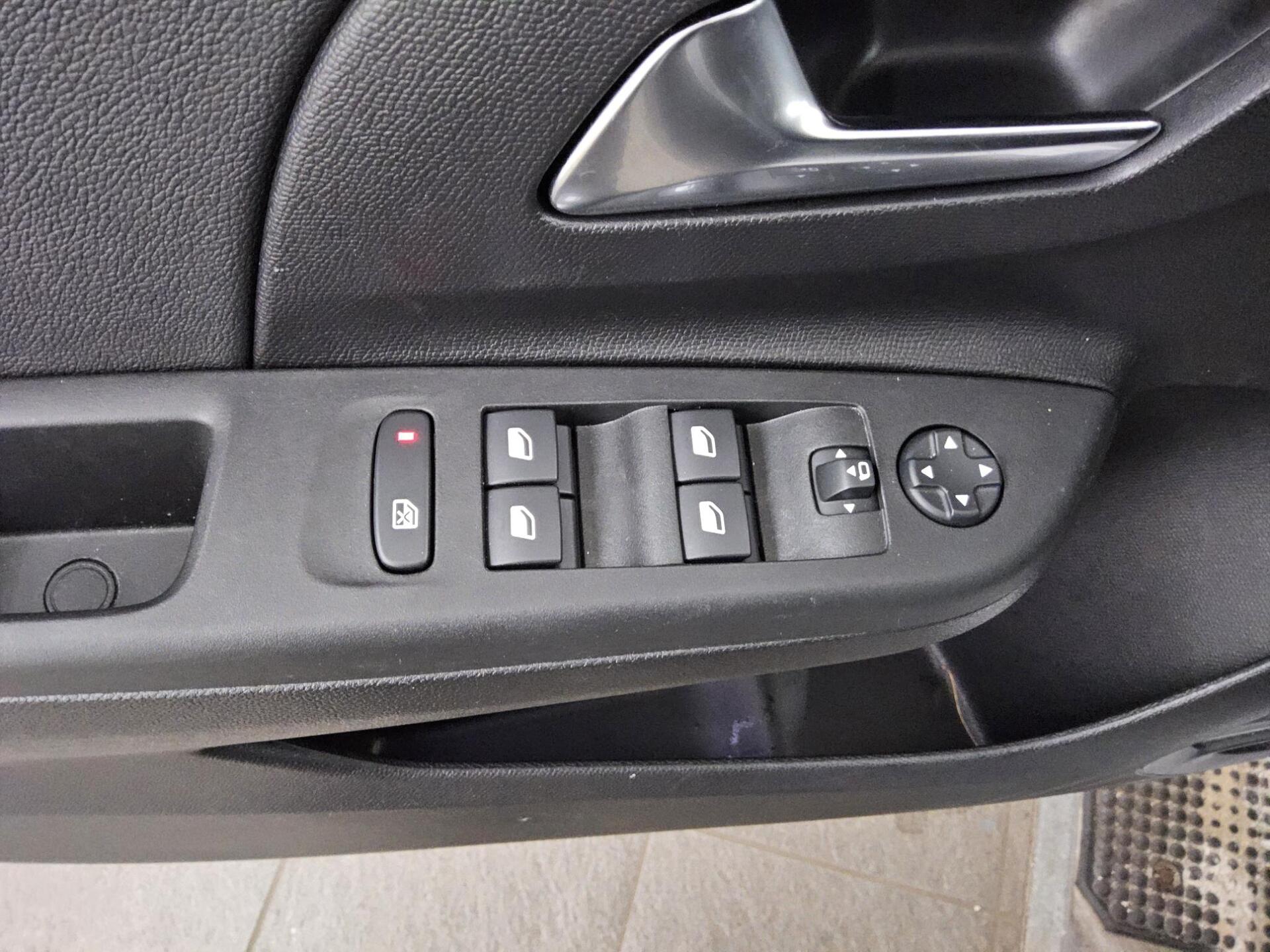 Opel Corsa 1.2 Turbo GS Line T-Leder Navi LED Shz RfK 10