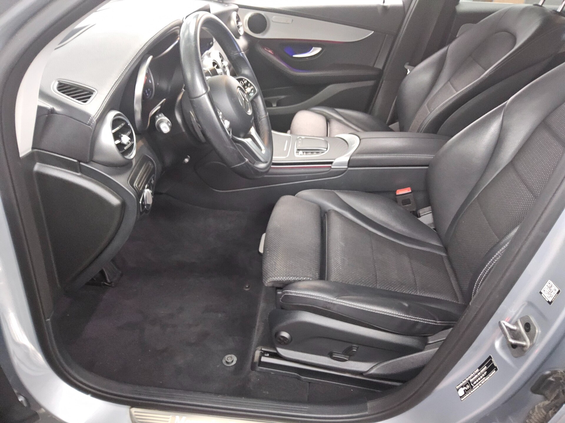 Mercedes-Benz GLC 220 d 4M Navi LED HuD T-Leder AHK Distr.+ 8