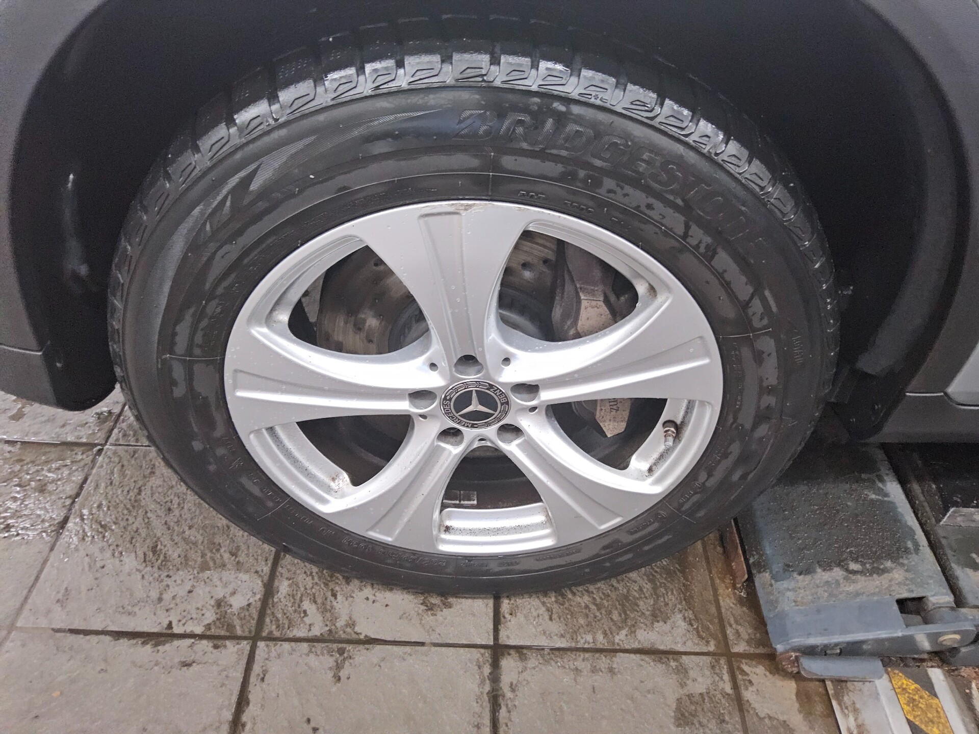 Mercedes-Benz GLC 220 d 4M Navi LED HuD T-Leder AHK Distr.+ 10