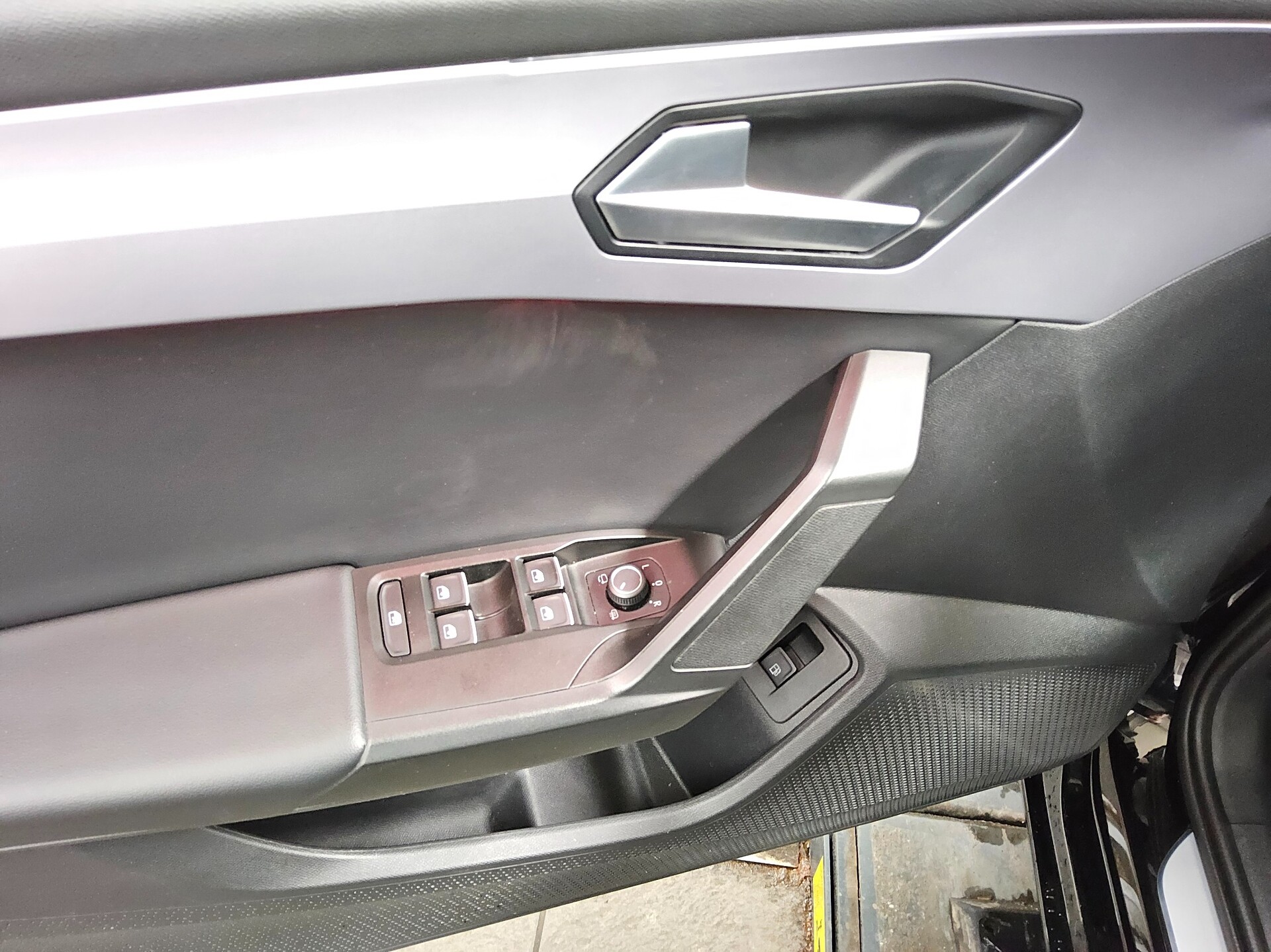 Seat Leon ST 1.4 e-HYBRID FR-Line Navi LED ACC AHK 10