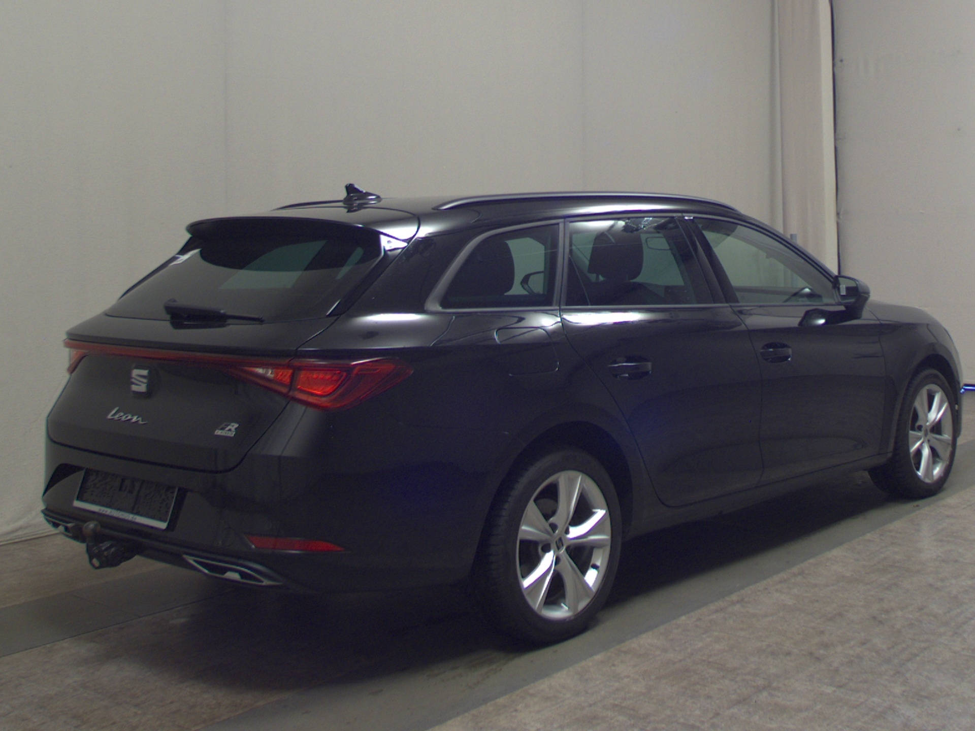 Seat Leon ST 1.4 e-HYBRID FR-Line Navi LED ACC AHK 4