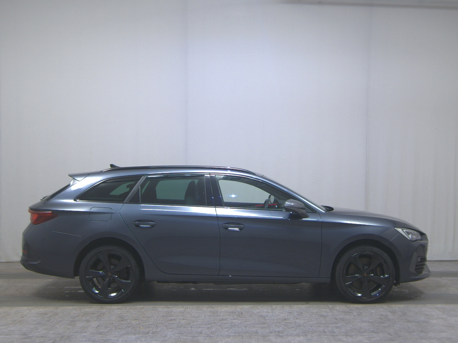 Cupra Leon Sportstourer 1.4 e-Hybrid Navi LED vc DCC