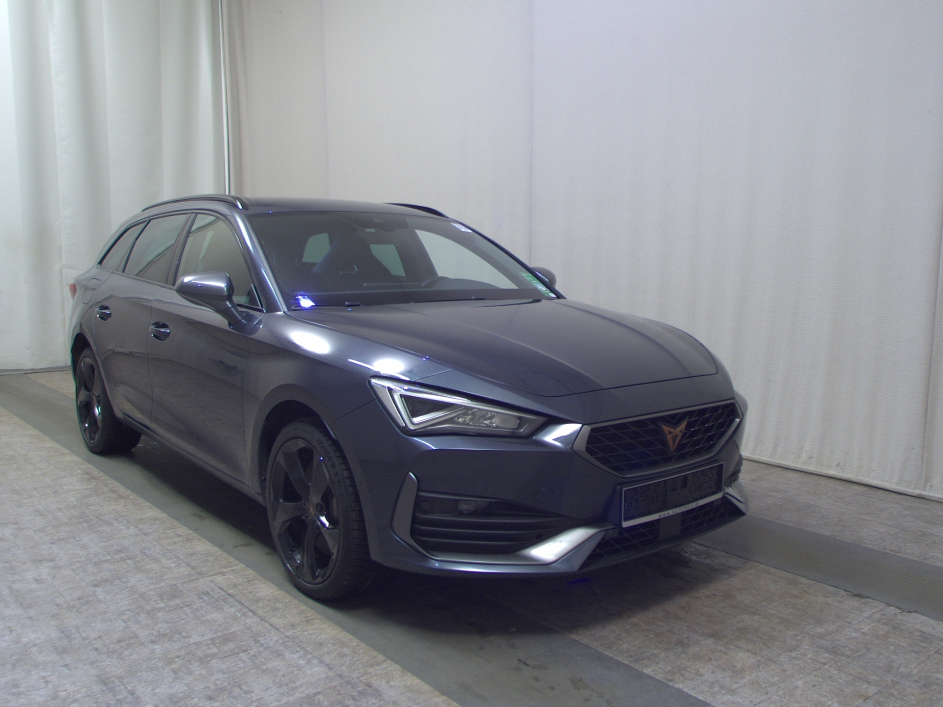 Cupra Leon Sportstourer 1.4 e-Hybrid Navi LED vc DCC 3