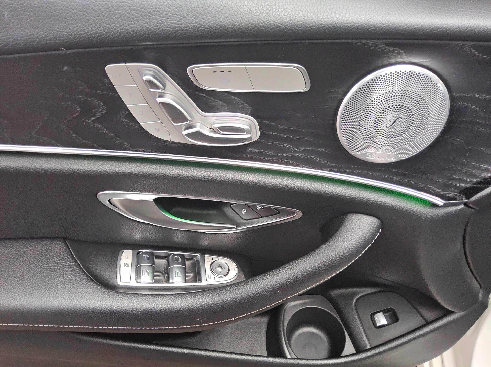 Mercedes-Benz E 300 T de Avantgarde Night Burmester GSD Distr+ 10