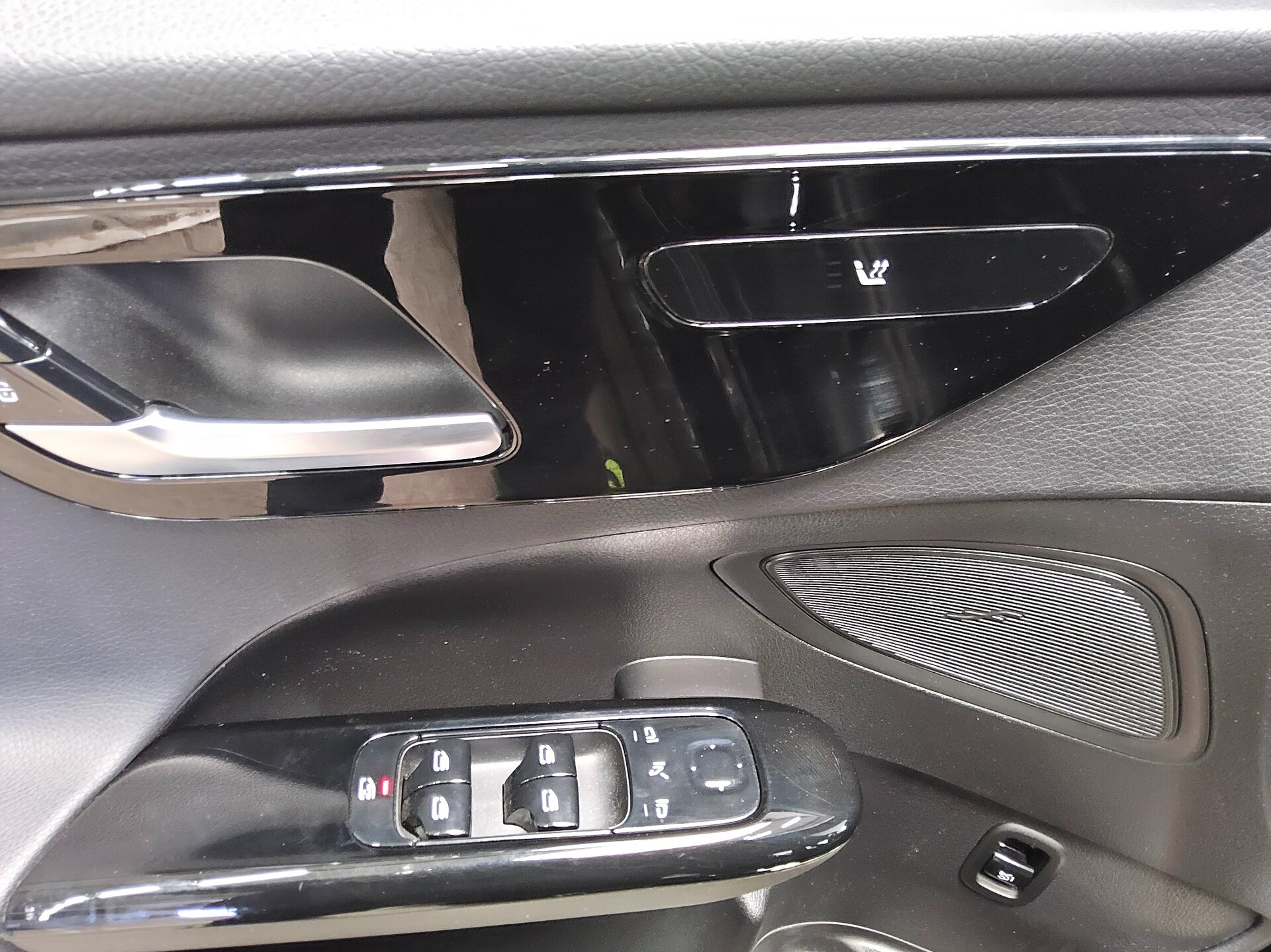 Mercedes-Benz C 200 T d Avantgarde Night Navi LED RFK 10