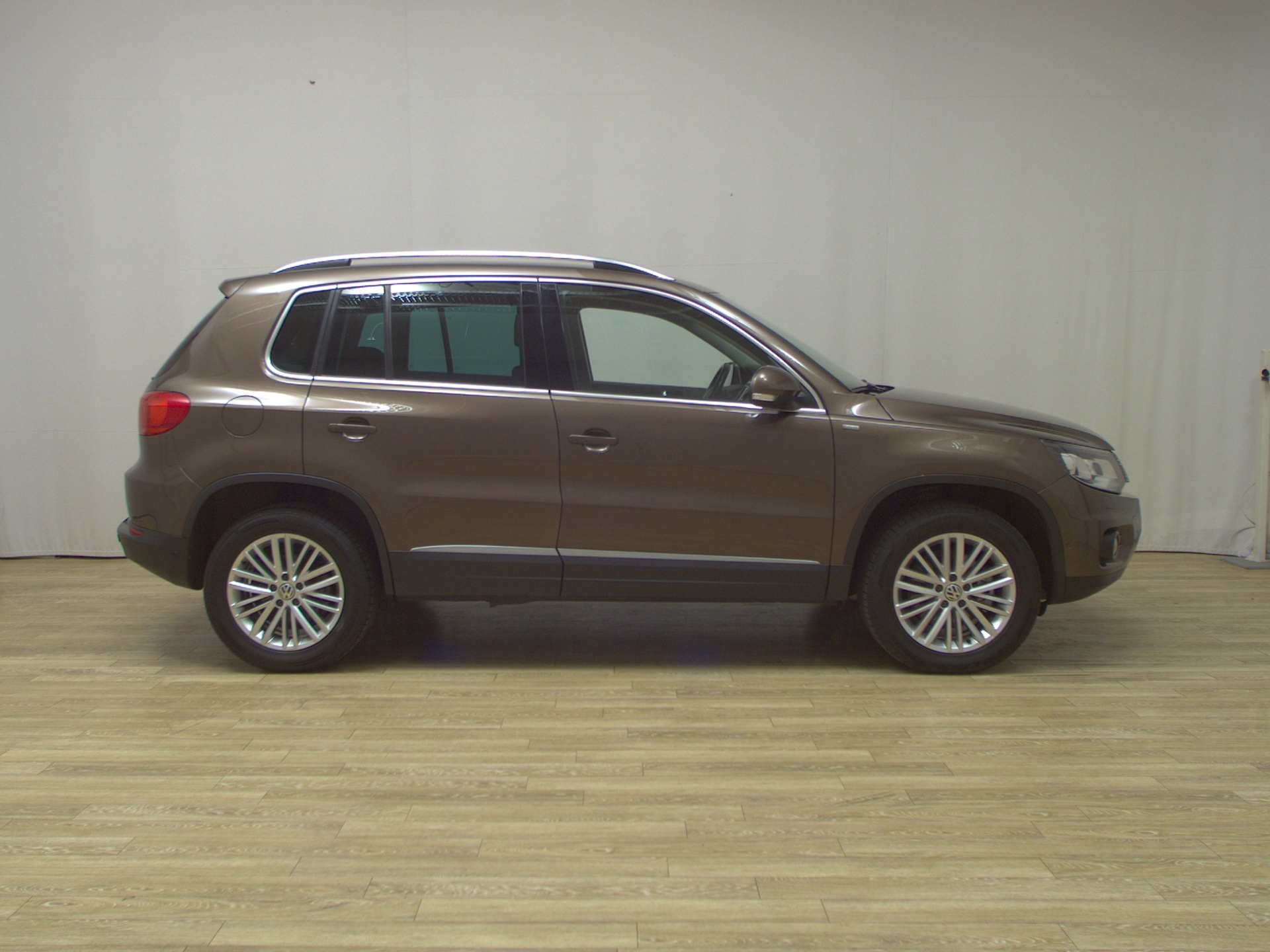 Volkswagen Tiguan 2.0 TDI 4M Track&Style Navi Xenon AHK RfK